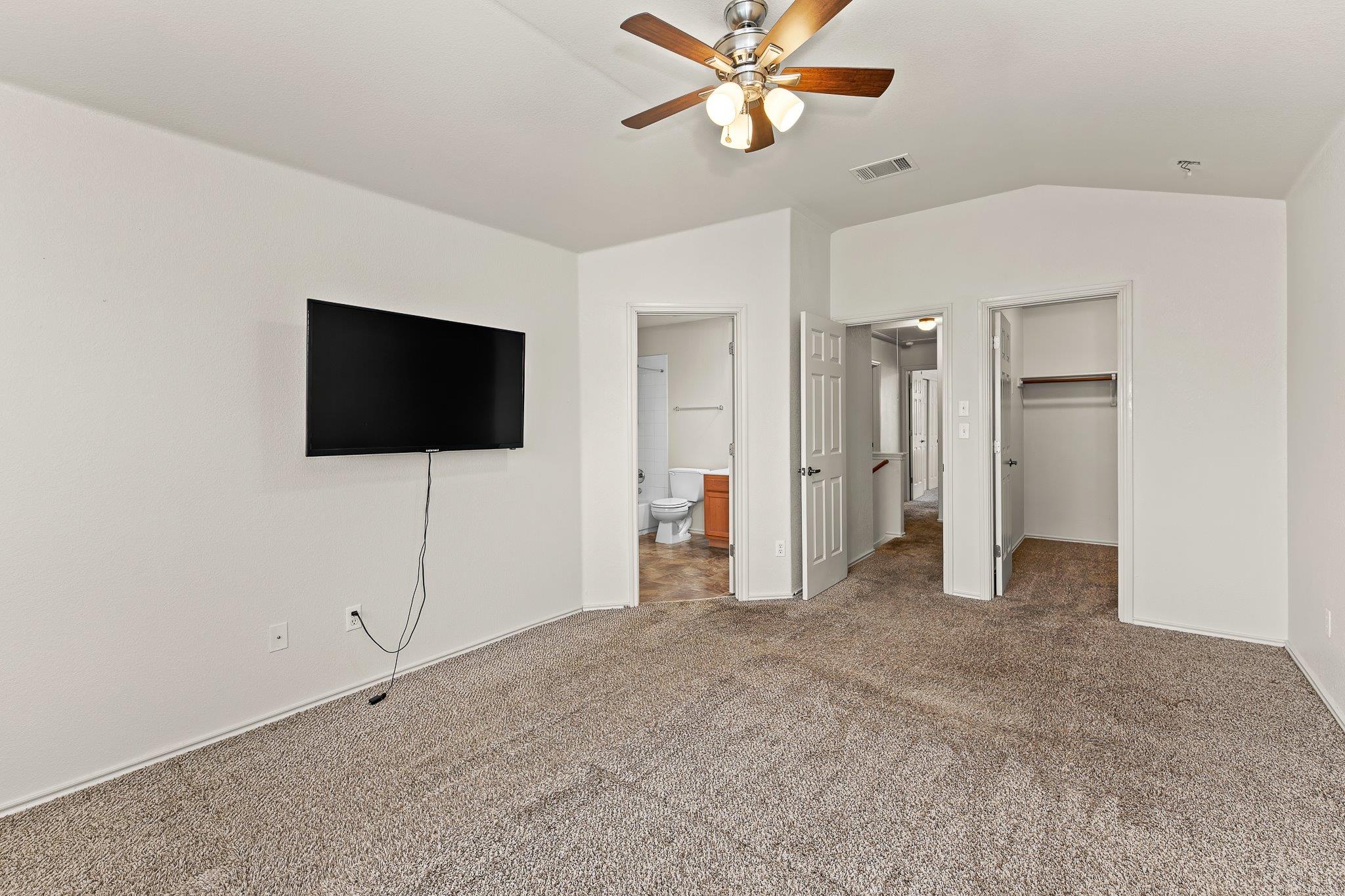 2410 Great Oaks Dr # 202, Round Rock, TX 78681