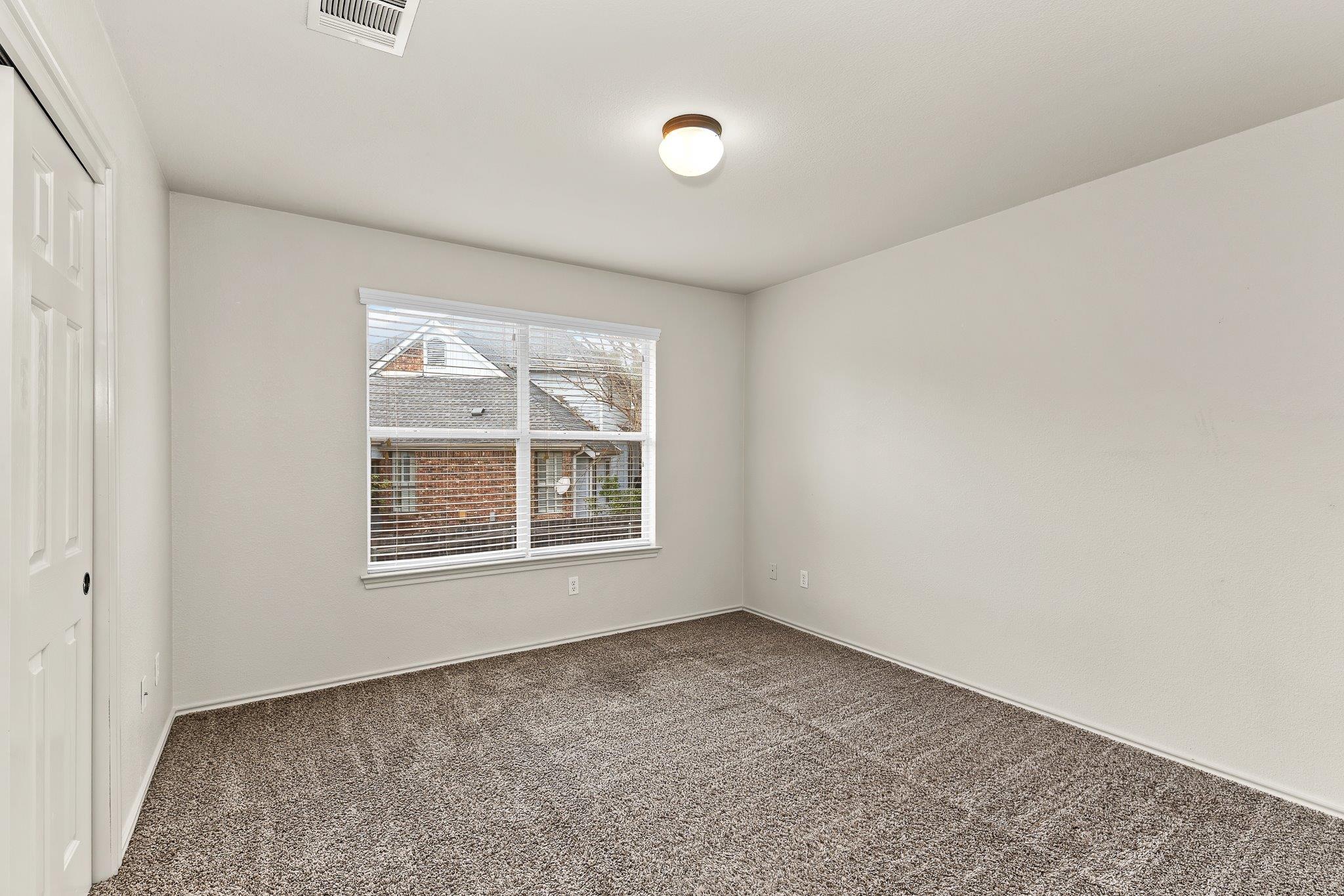 2410 Great Oaks Dr # 202, Round Rock, TX 78681