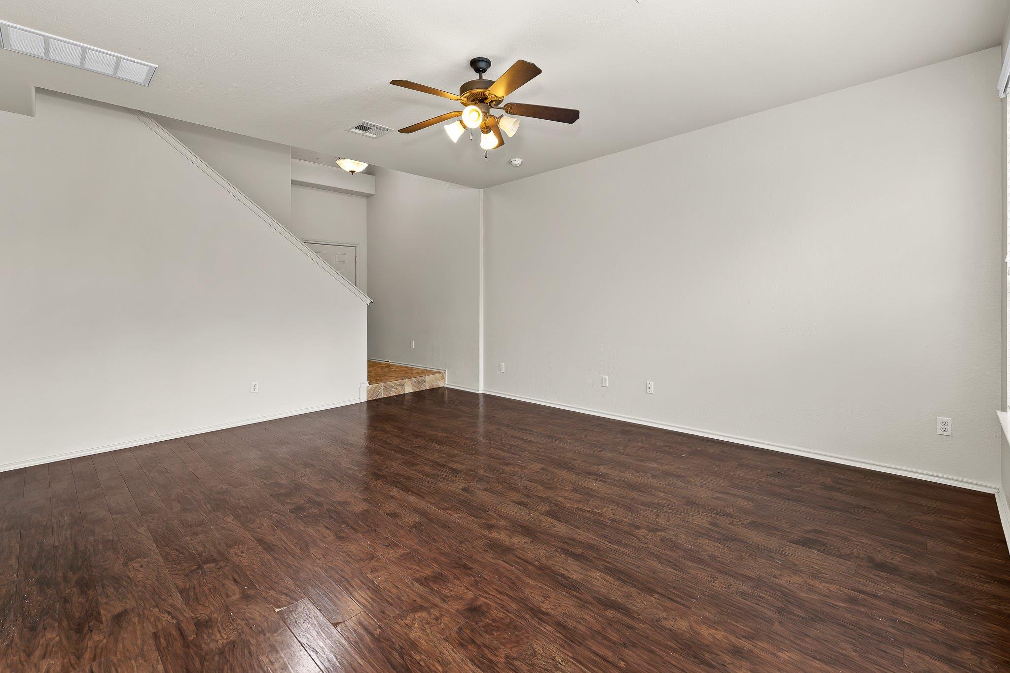 2410 Great Oaks Dr # 202, Round Rock, TX 78681