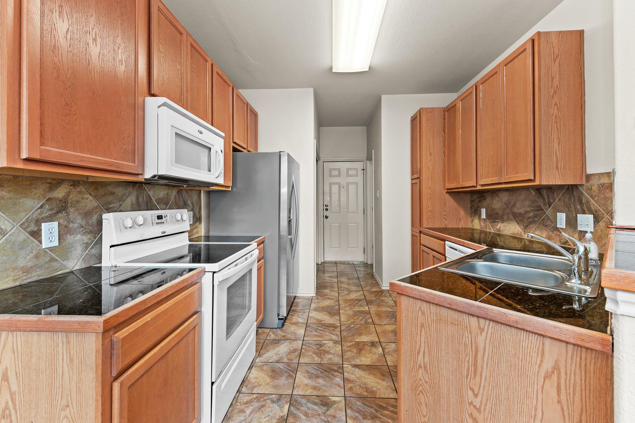 2410 Great Oaks Dr # 202, Round Rock, TX 78681