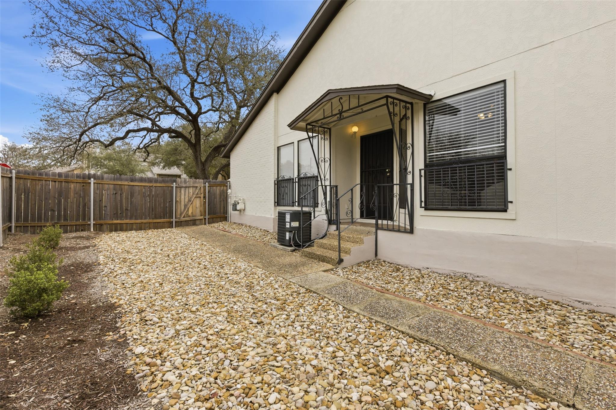 8142 Ceberry Dr # B, Austin, TX 78759