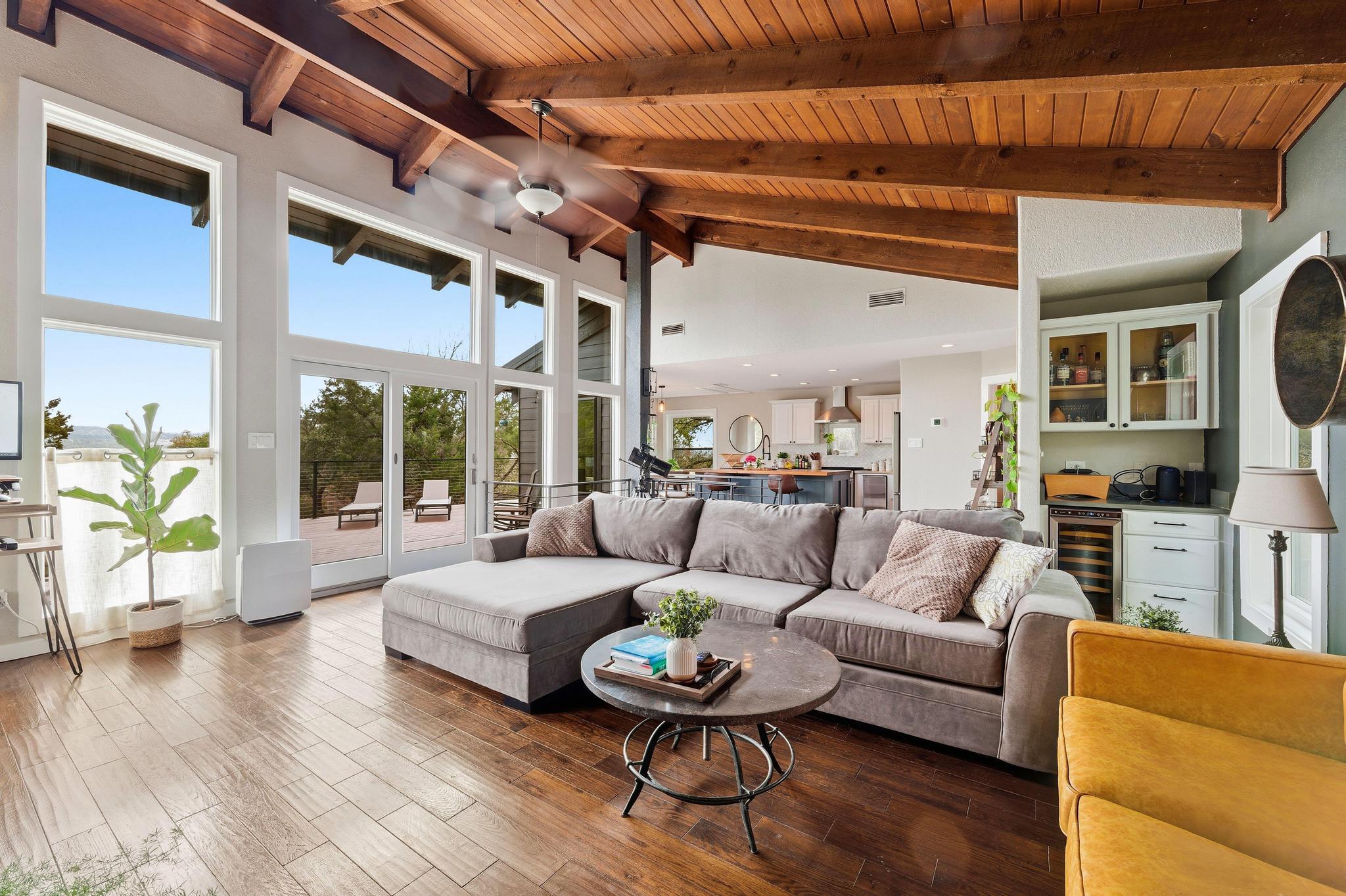 7039 Comanche Trl, Austin, TX 78732