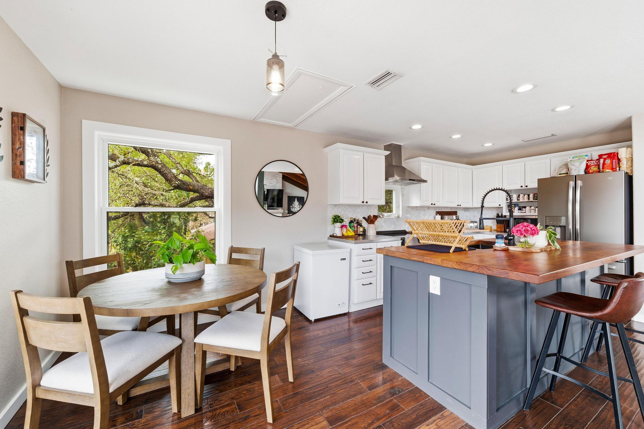 7039 Comanche Trl, Austin, TX 78732