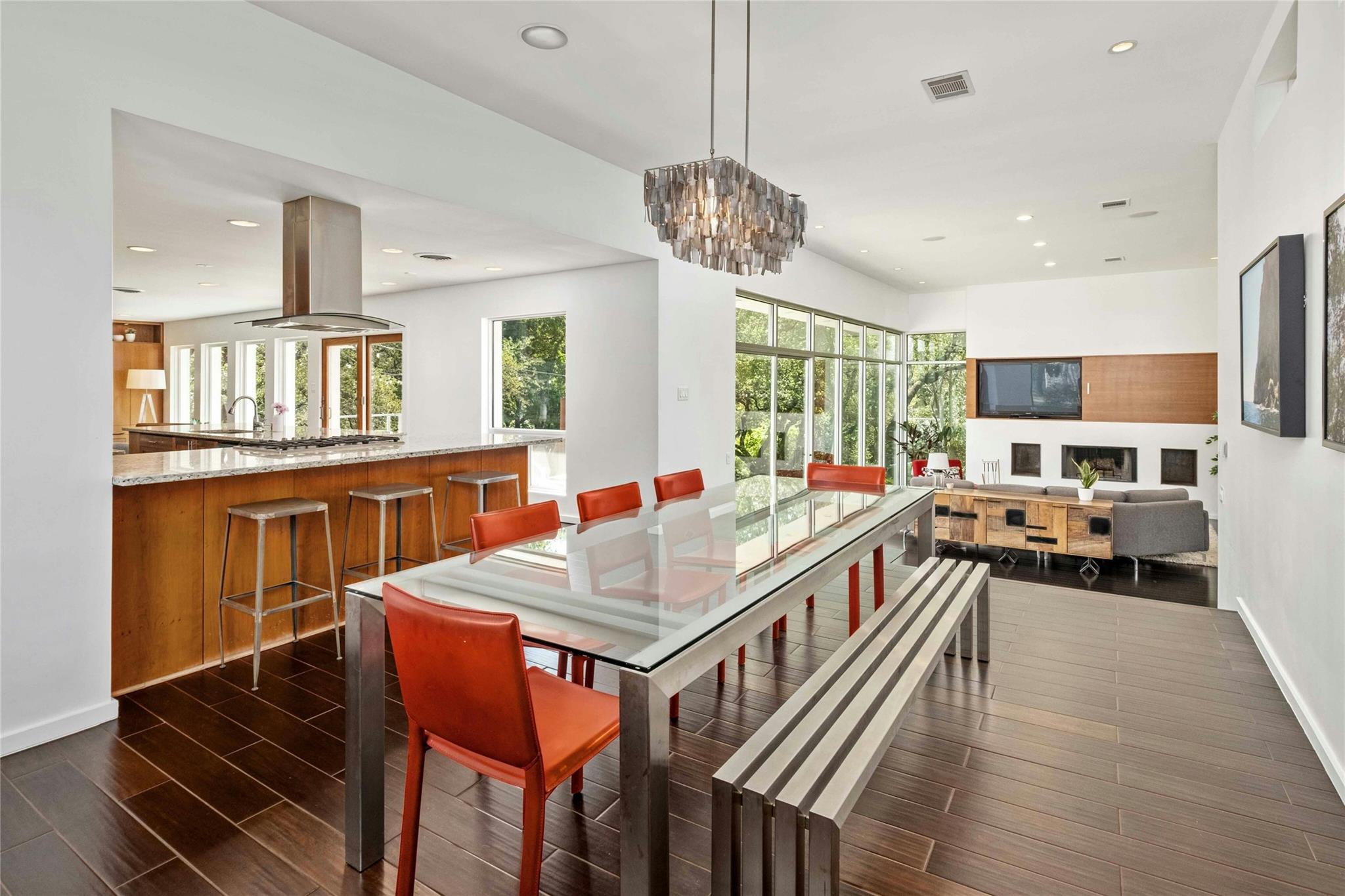 202 Laurelwood Trl, Austin, TX 78746