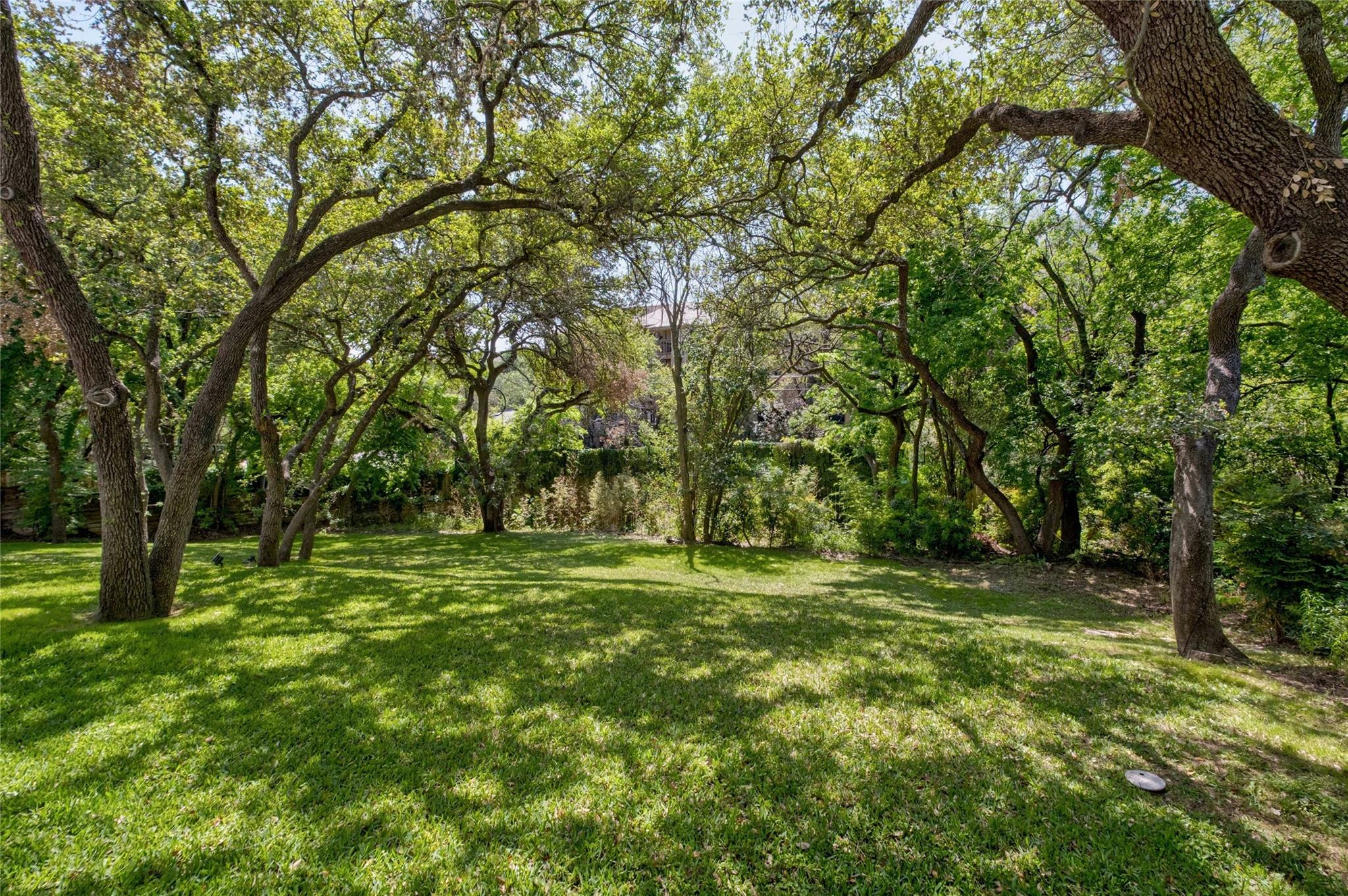 202 Laurelwood Trl, Austin, TX 78746