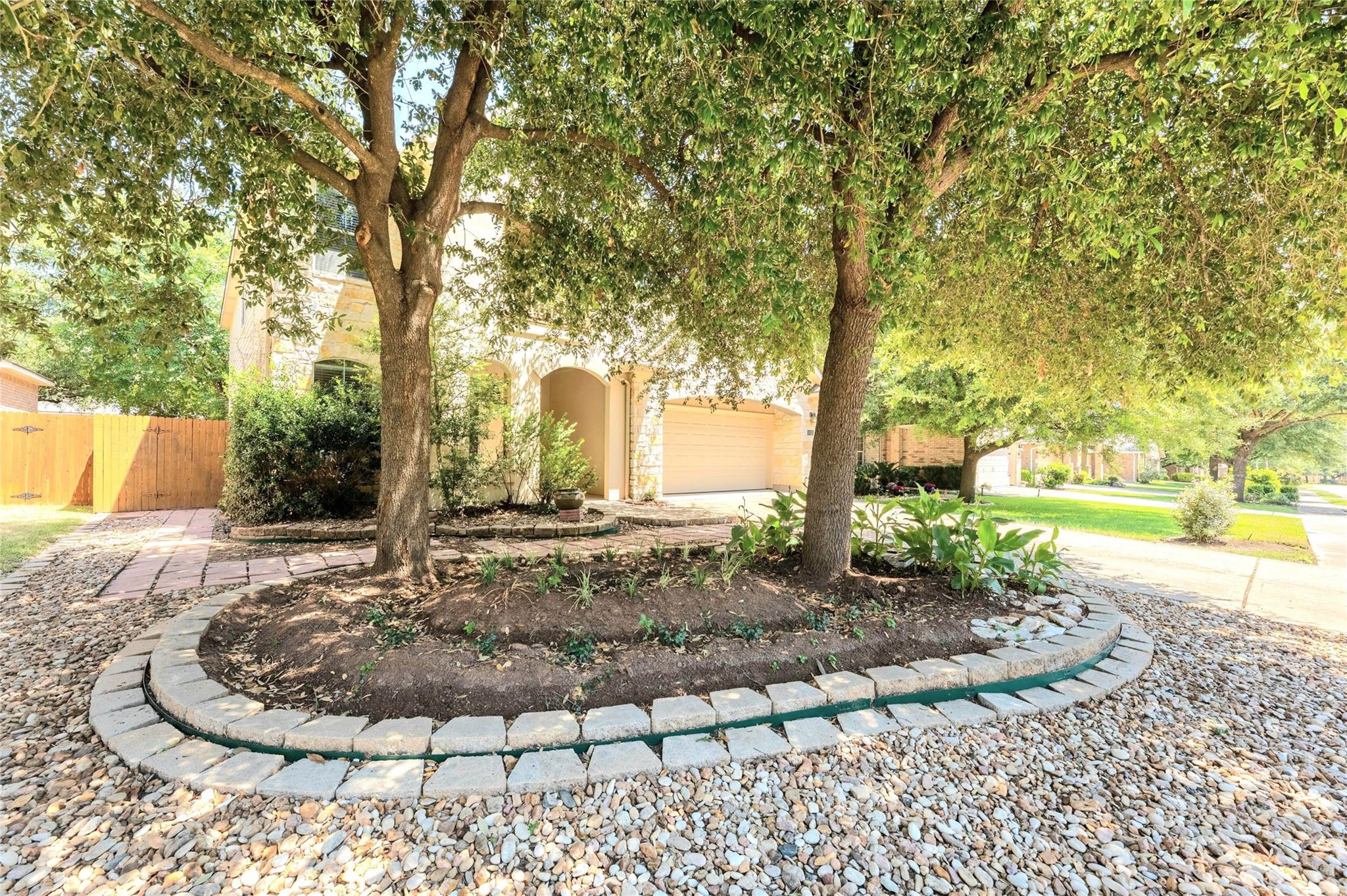 3720 Pine Needle Cir, Round Rock, TX 78681