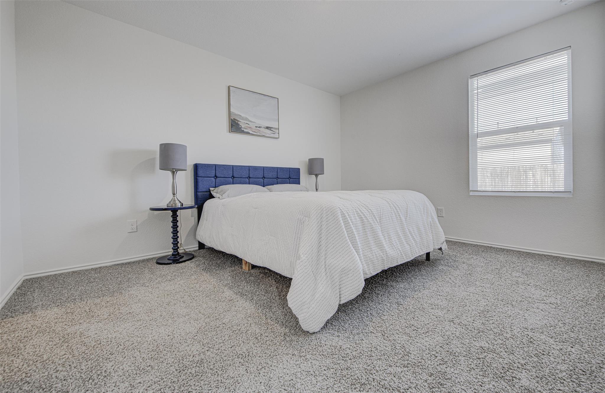 517 Thunderstorm Ave, Lockhart, TX 78644