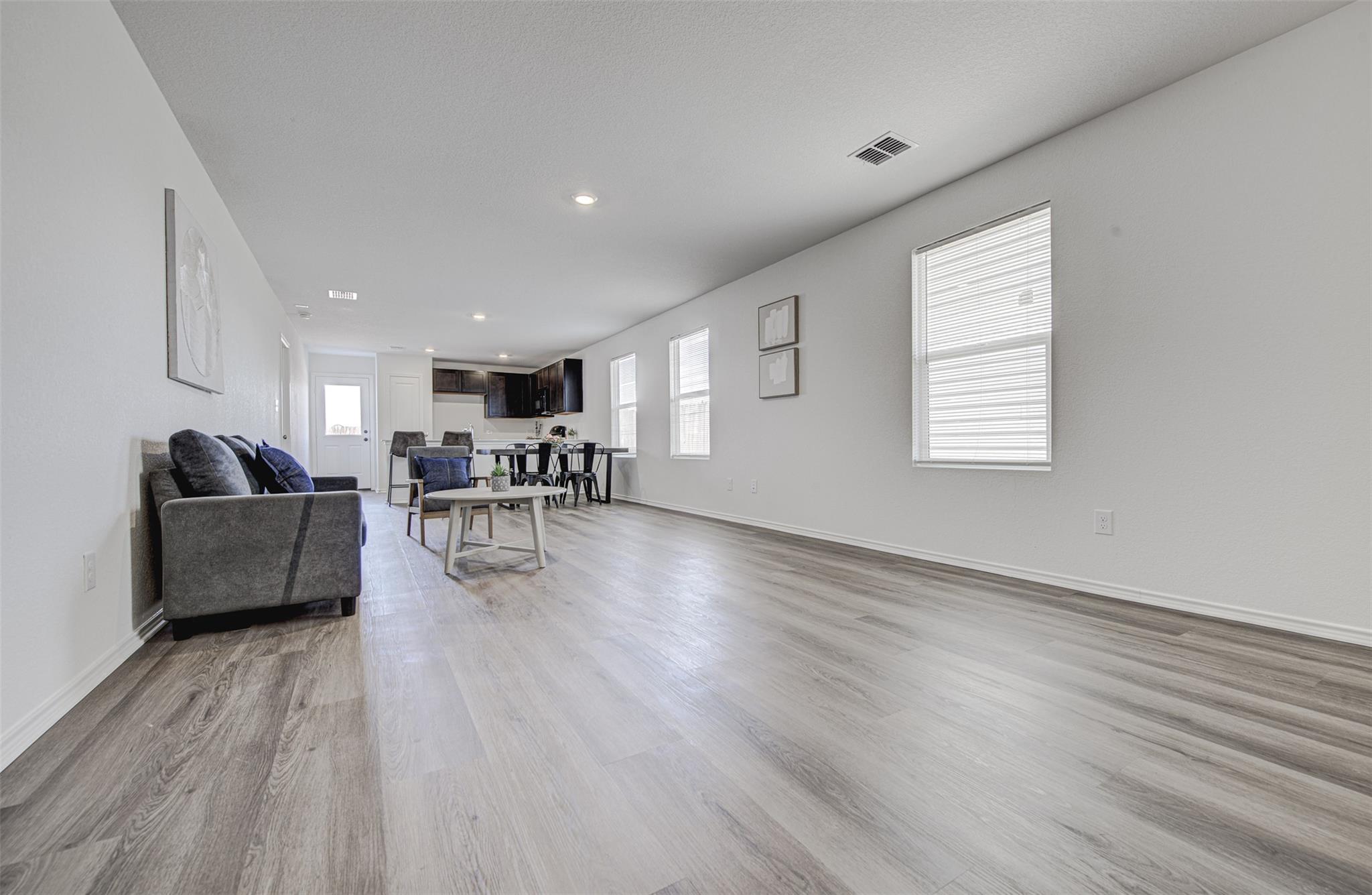 517 Thunderstorm Ave, Lockhart, TX 78644