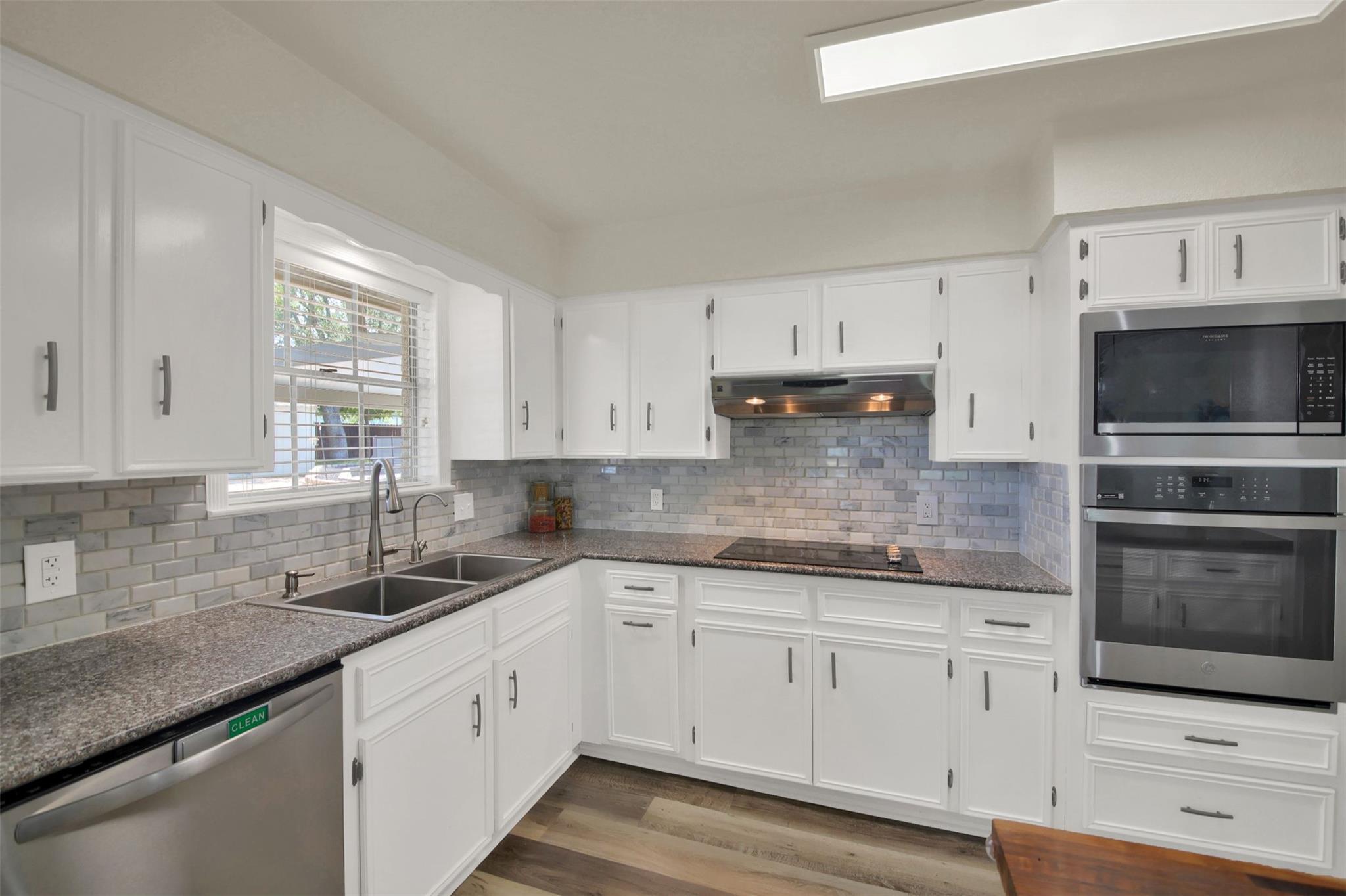 550 C Bud Stockton Loop, Jarrell, TX 76537