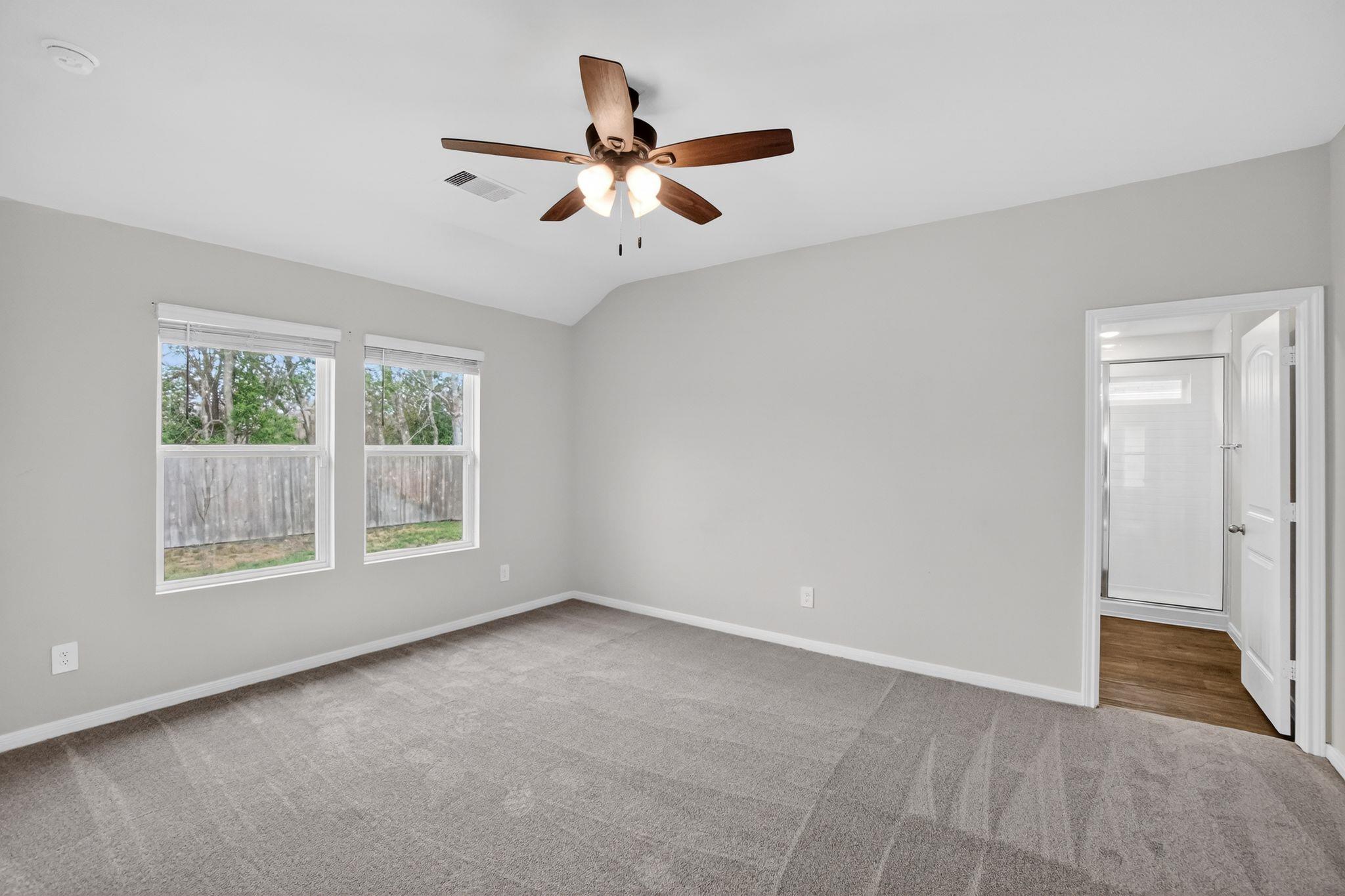 206 ADDISON Pl, Lockhart, TX 78644