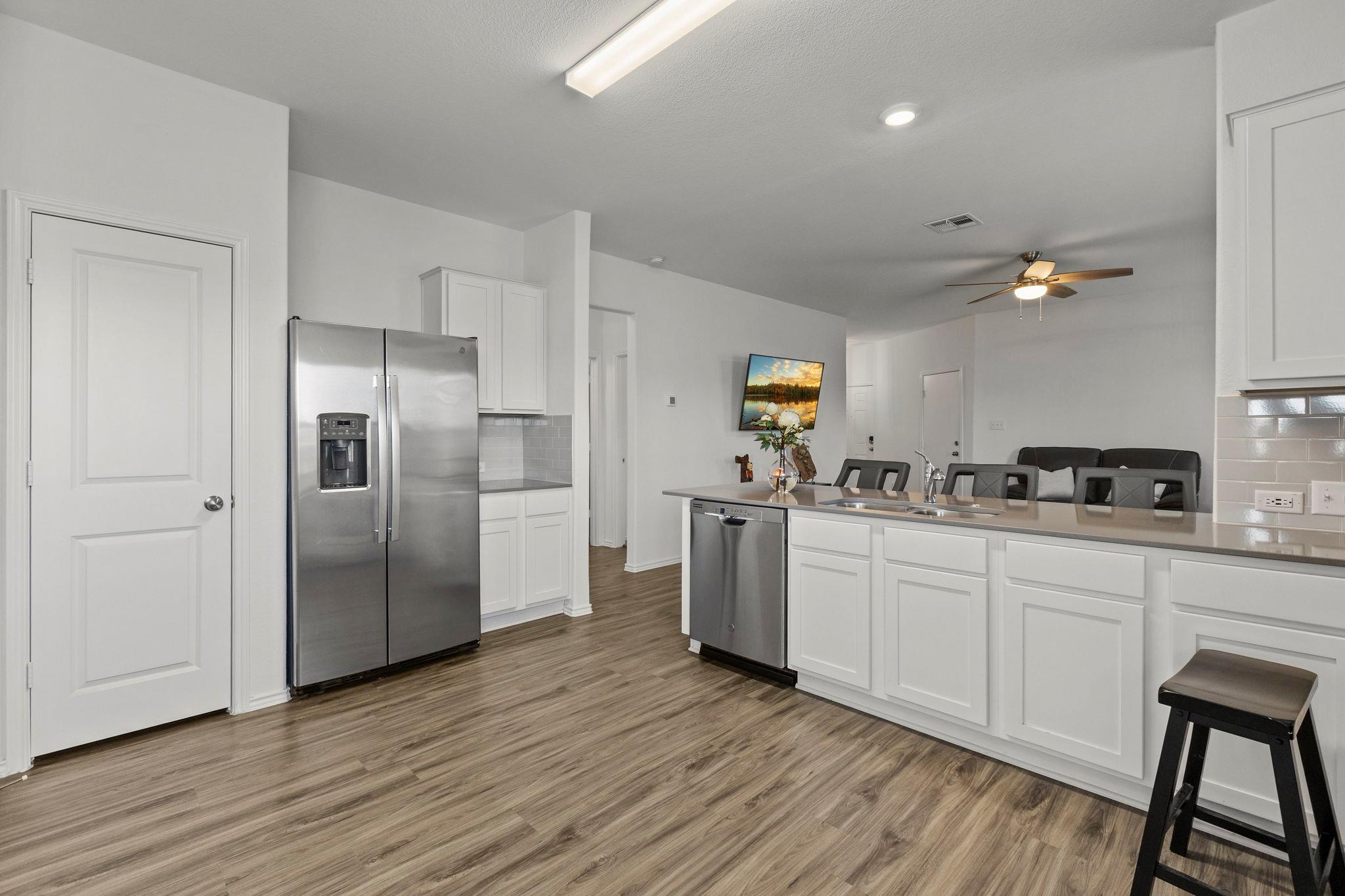 200 High Plains Pass, Liberty Hill, TX 78642