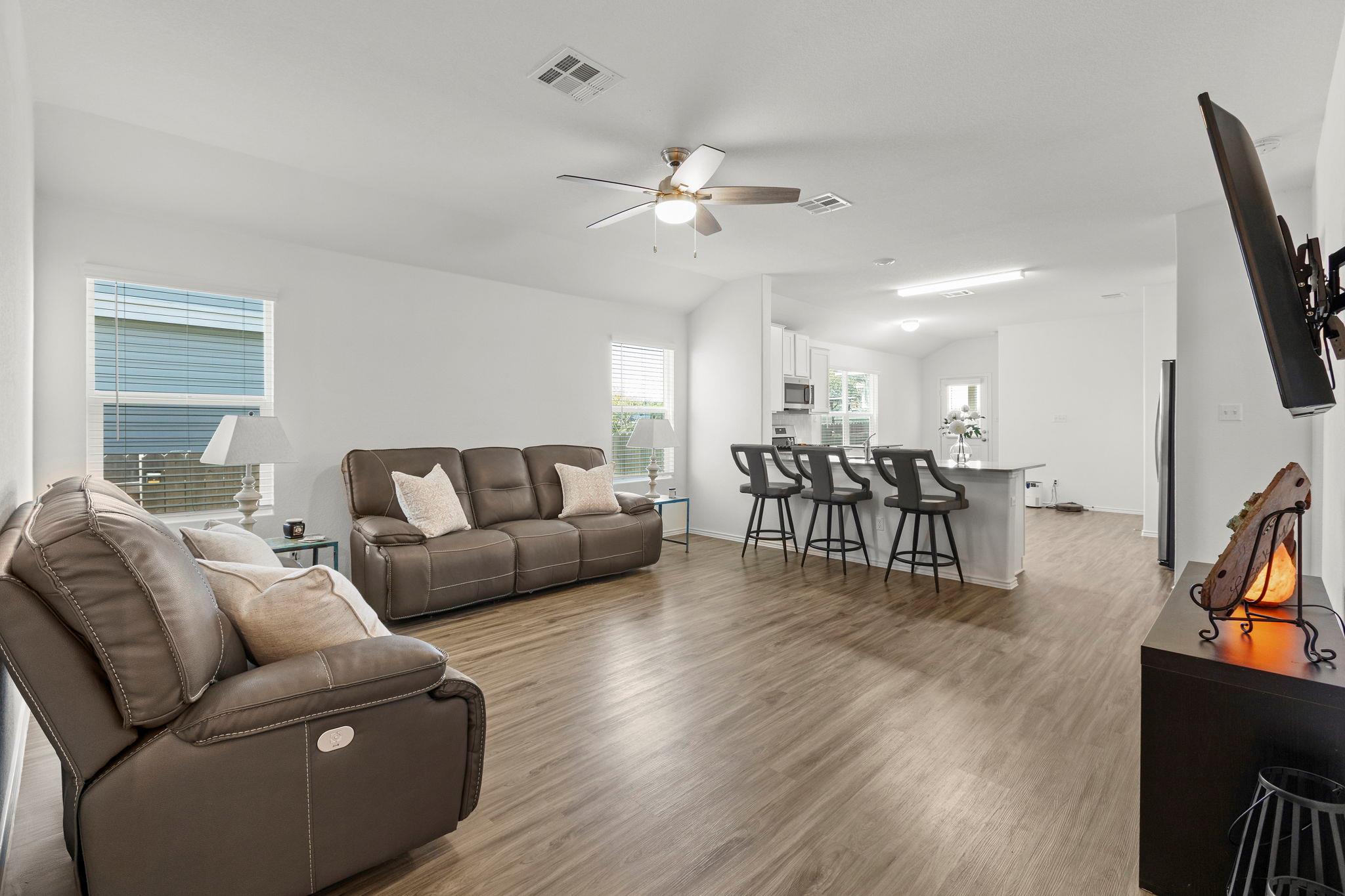 200 High Plains Pass, Liberty Hill, TX 78642