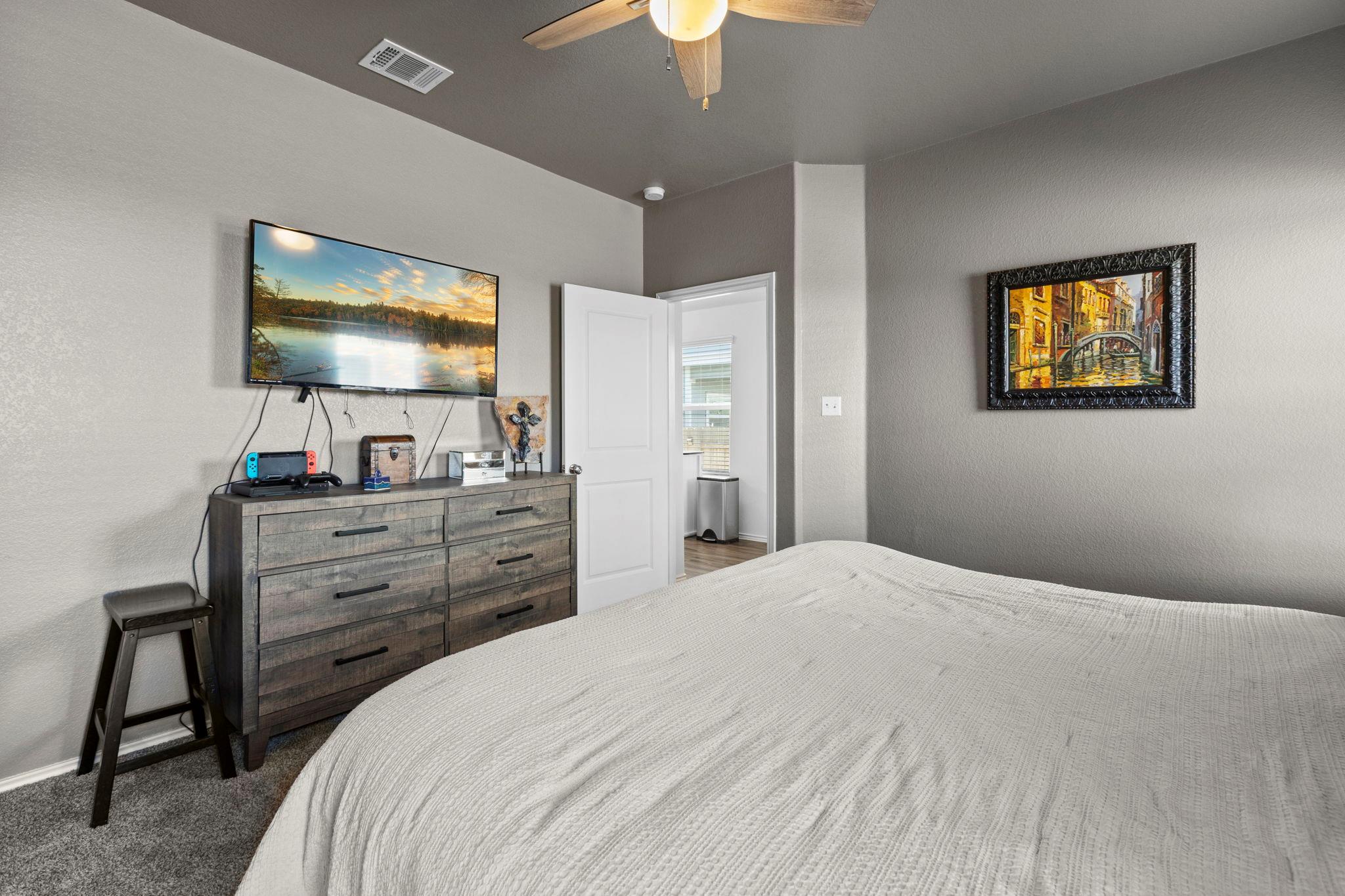 200 High Plains Pass, Liberty Hill, TX 78642