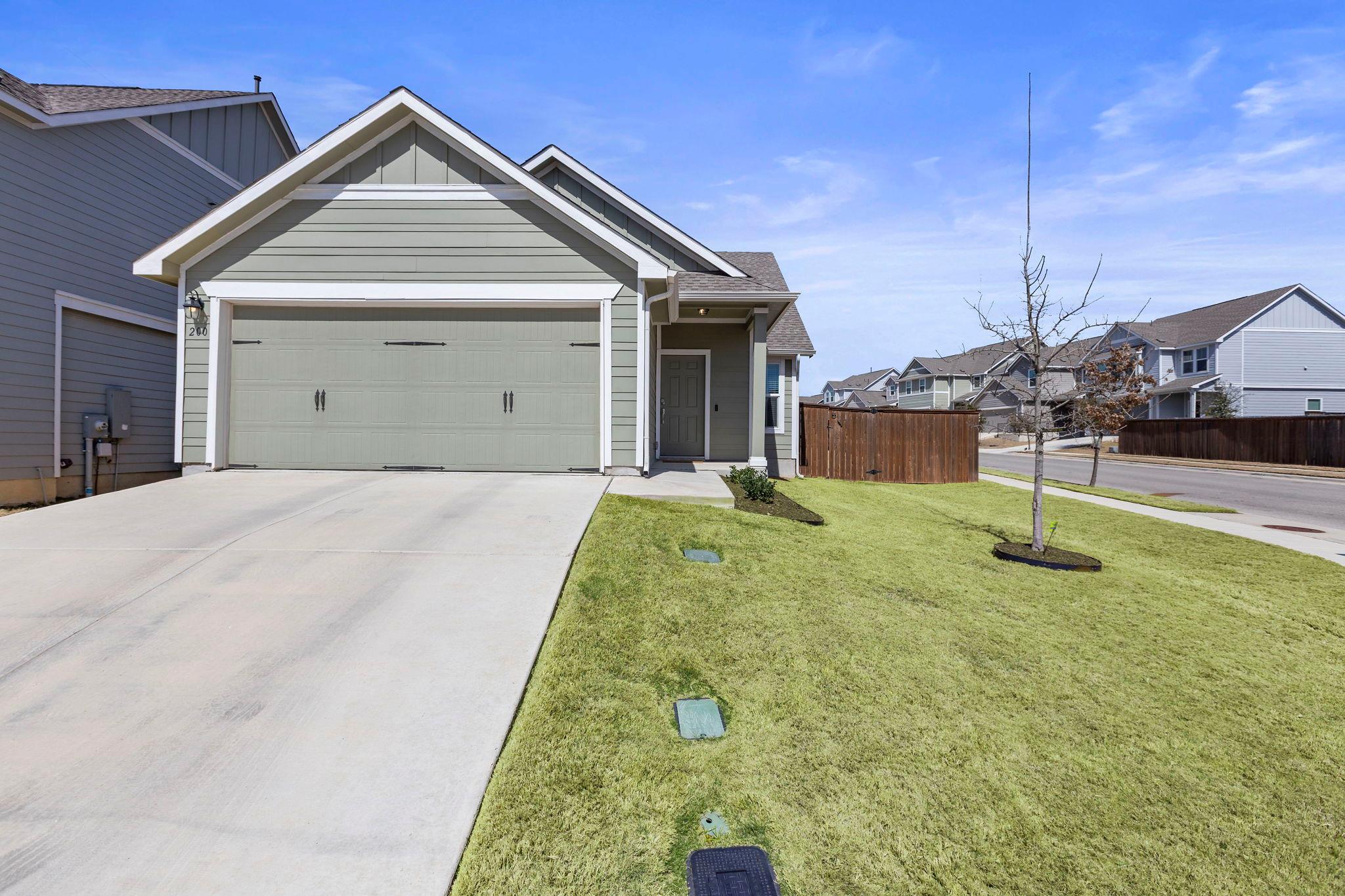 200 High Plains Pass, Liberty Hill, TX 78642