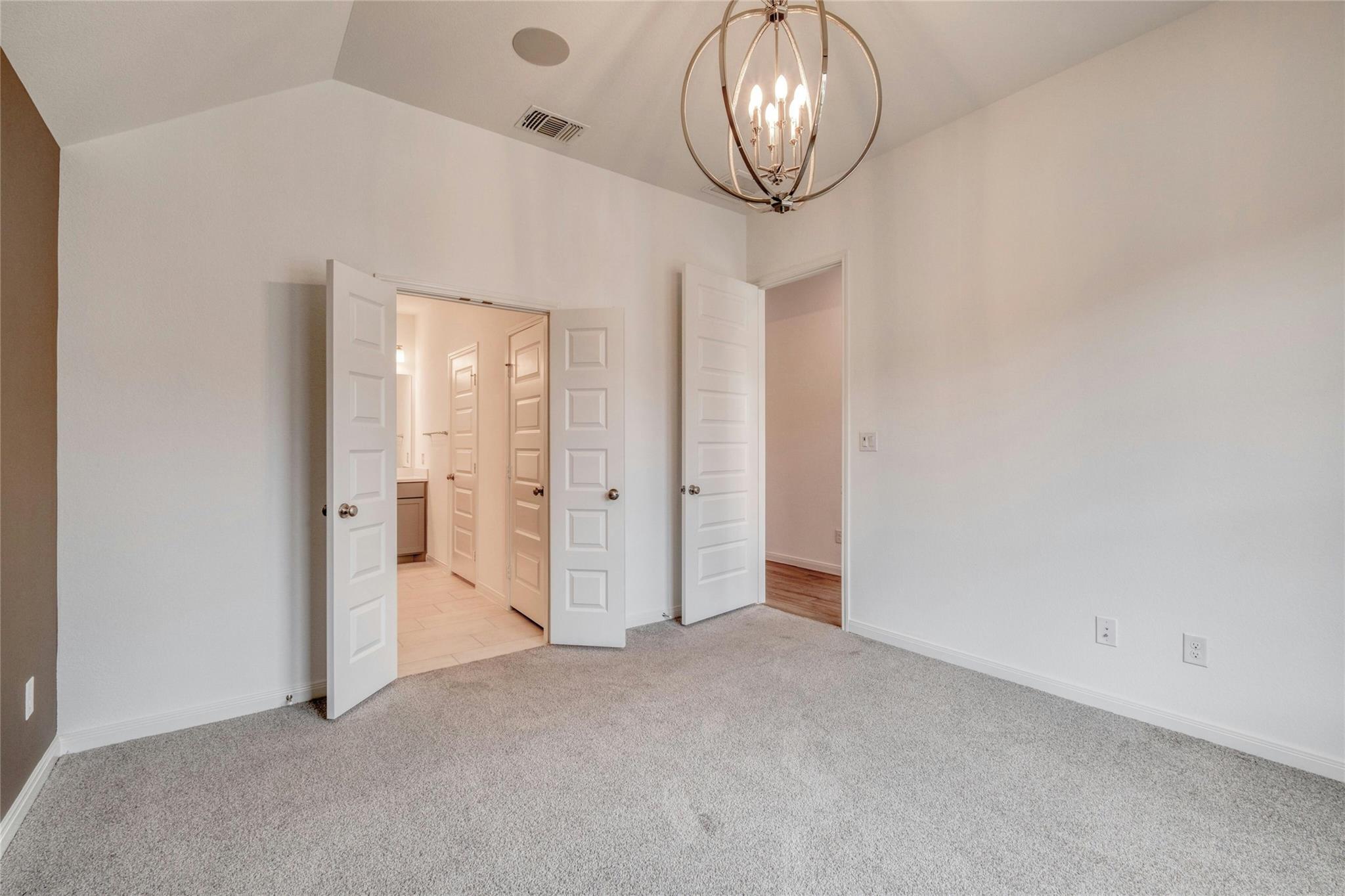 305 Langhorne Bnd, Liberty Hill, TX 78642