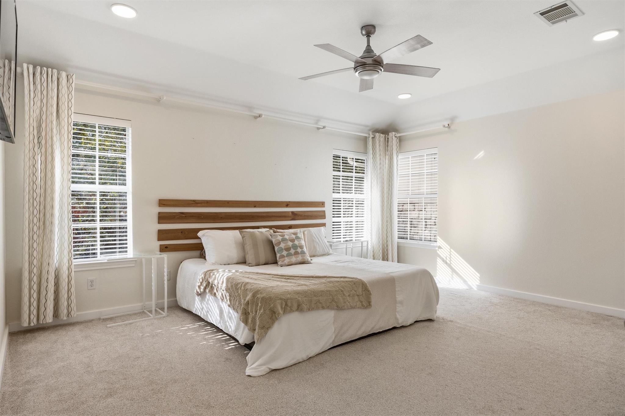 9400 Savannah Ridge Dr, Austin, TX 78726