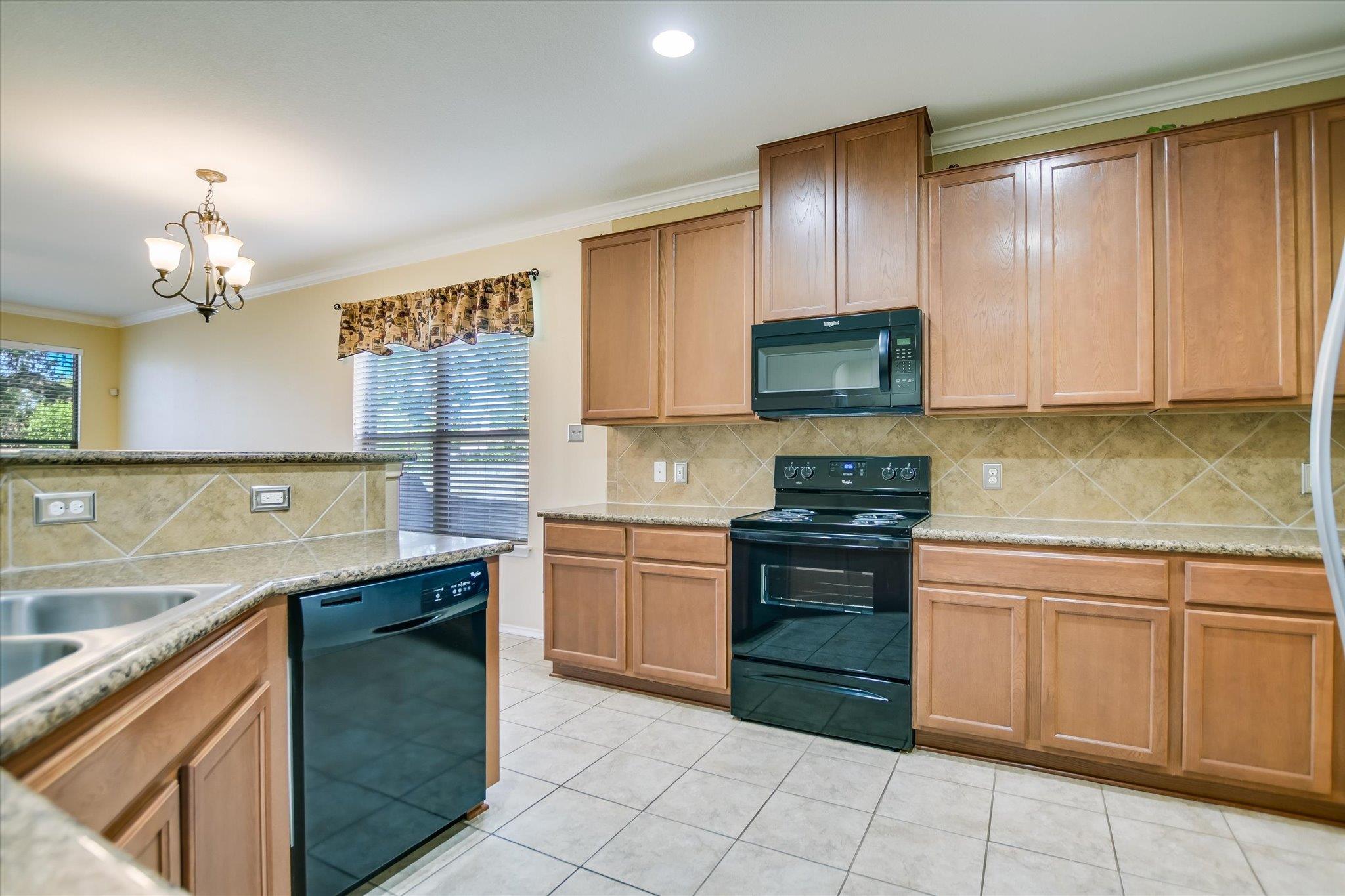 860 Water Hyacinth Loop, Leander, TX 78641