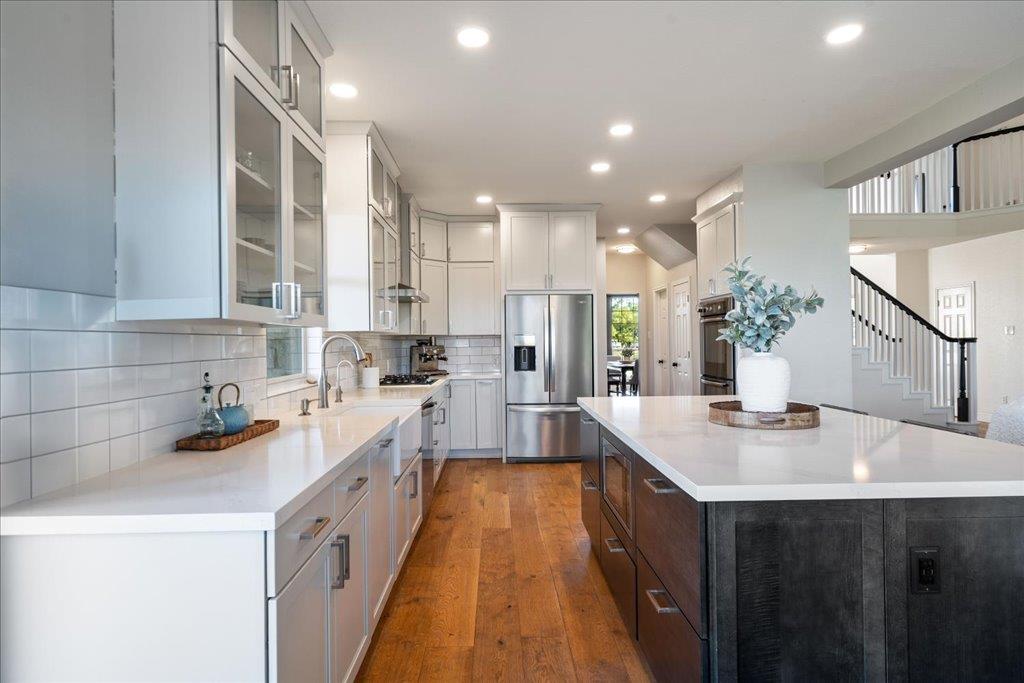 19215 White Horse Cv, Spicewood, TX 78669