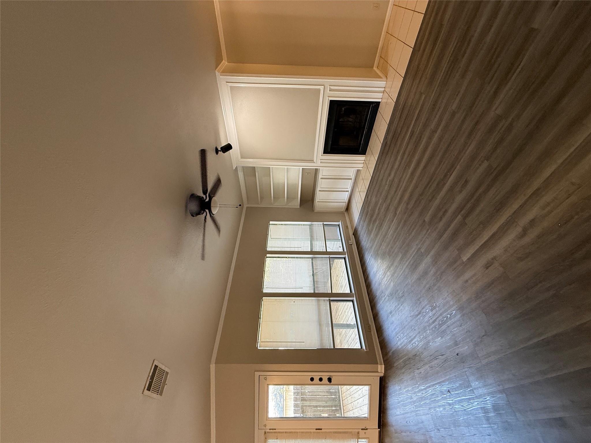 6501 Columbia Oaks Ct # 3B, Austin, TX 78759