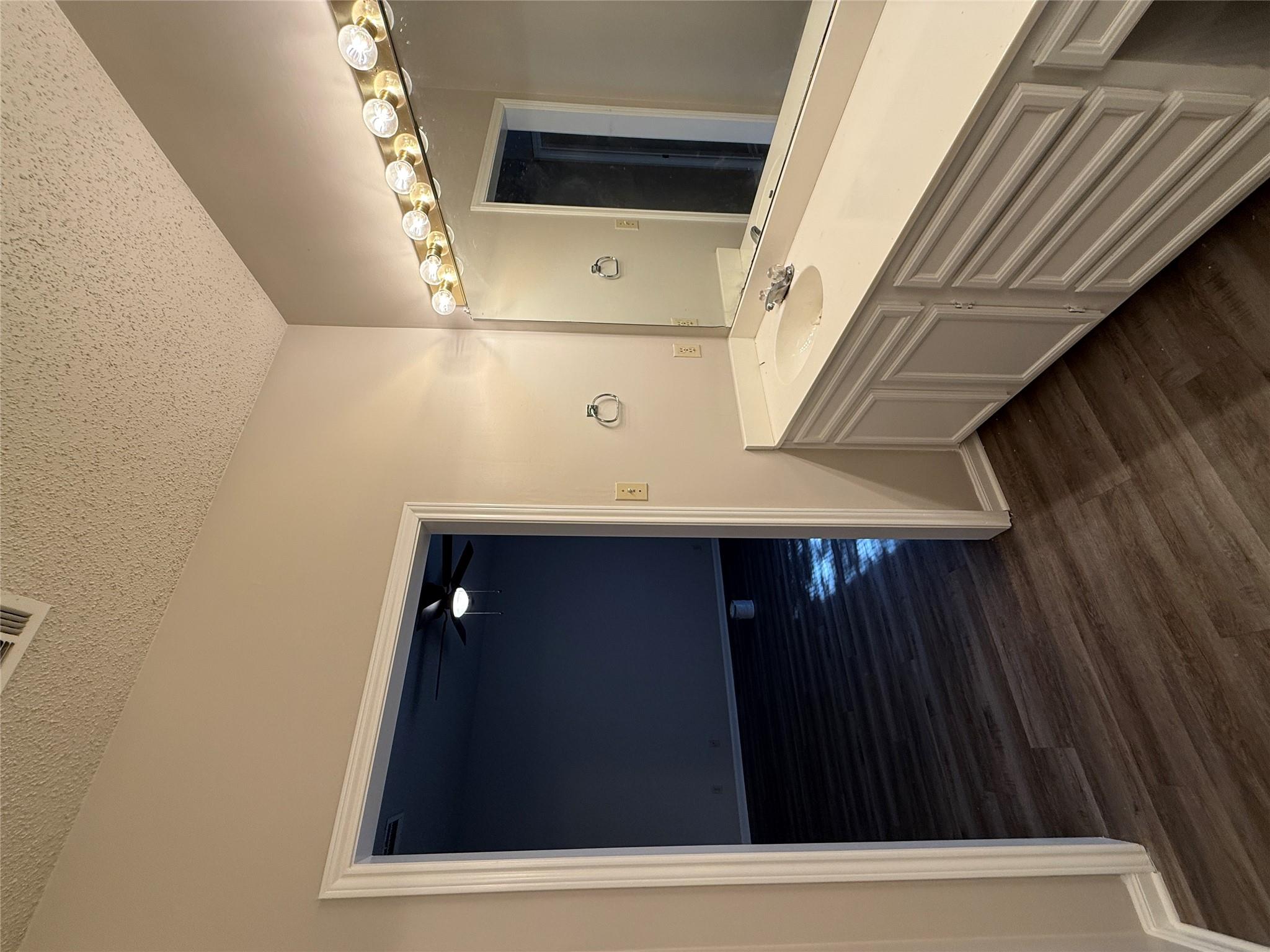 6501 Columbia Oaks Ct # 3B, Austin, TX 78759