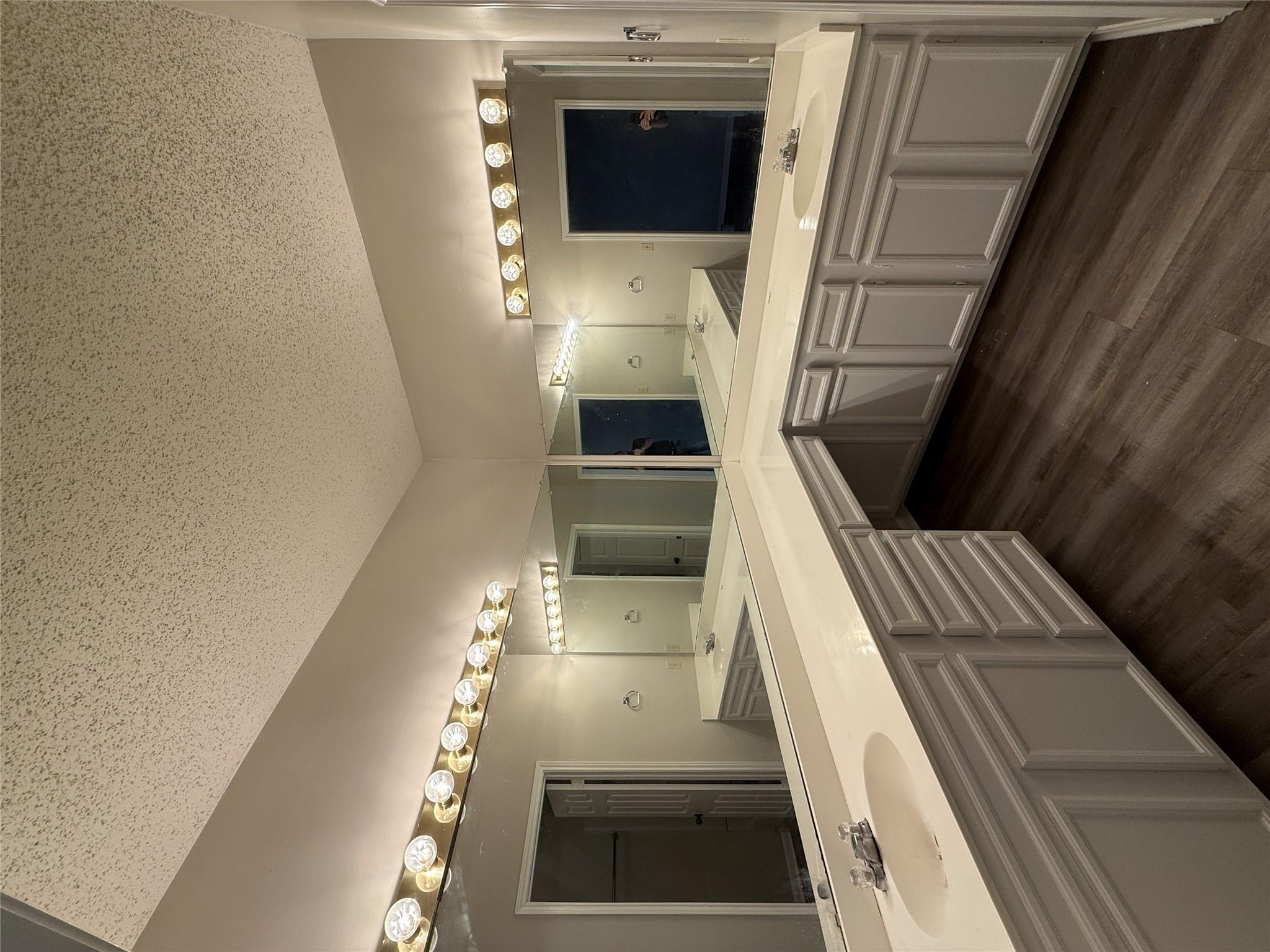 6501 Columbia Oaks Ct # 3B, Austin, TX 78759