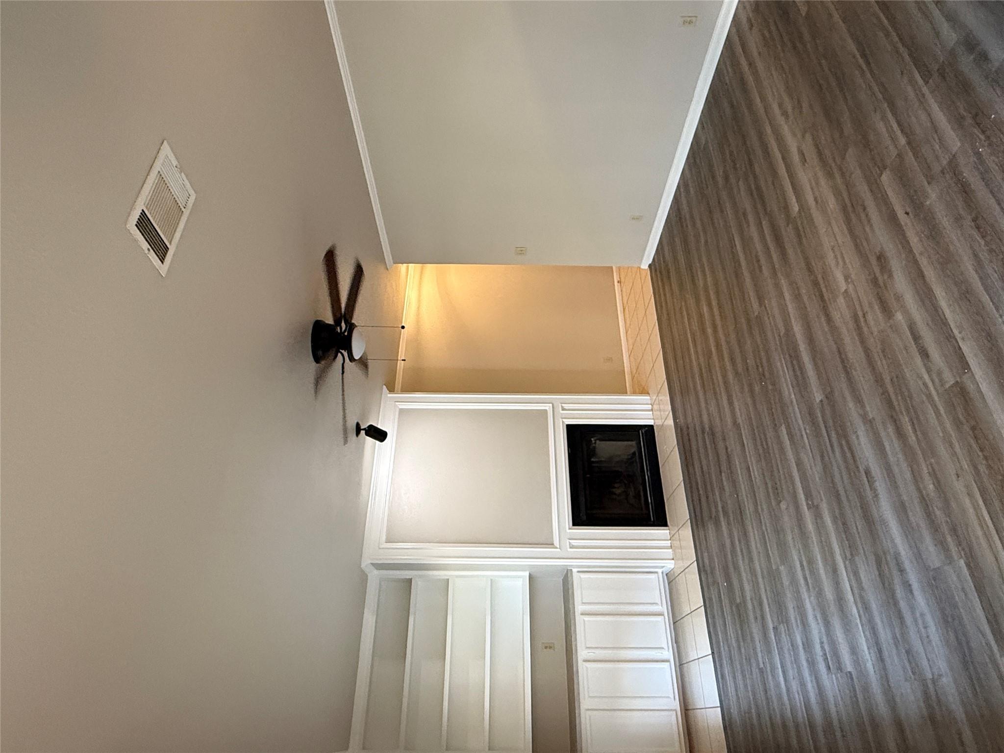 6501 Columbia Oaks Ct # 3B, Austin, TX 78759