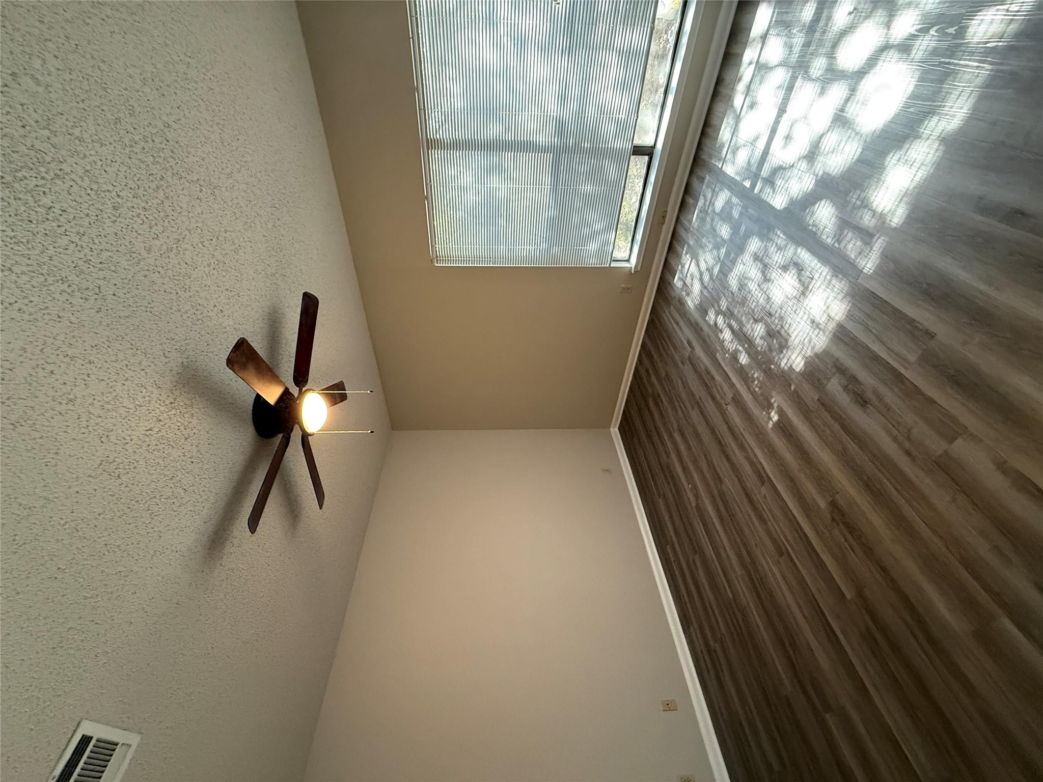 6501 Columbia Oaks Ct # 3B, Austin, TX 78759