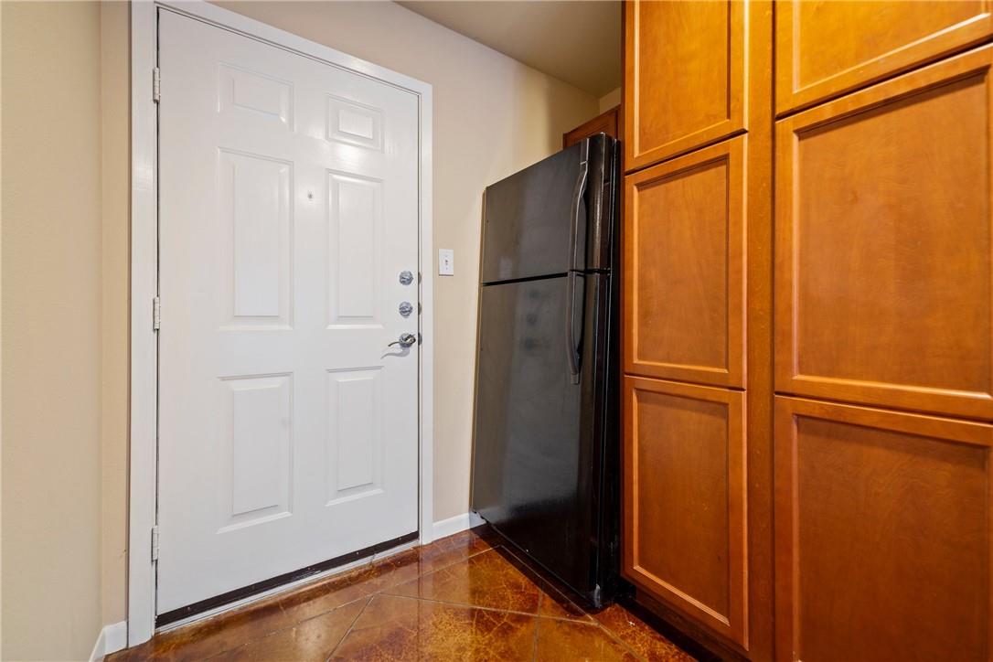 301 W 38th St # 201, Austin, TX 78705