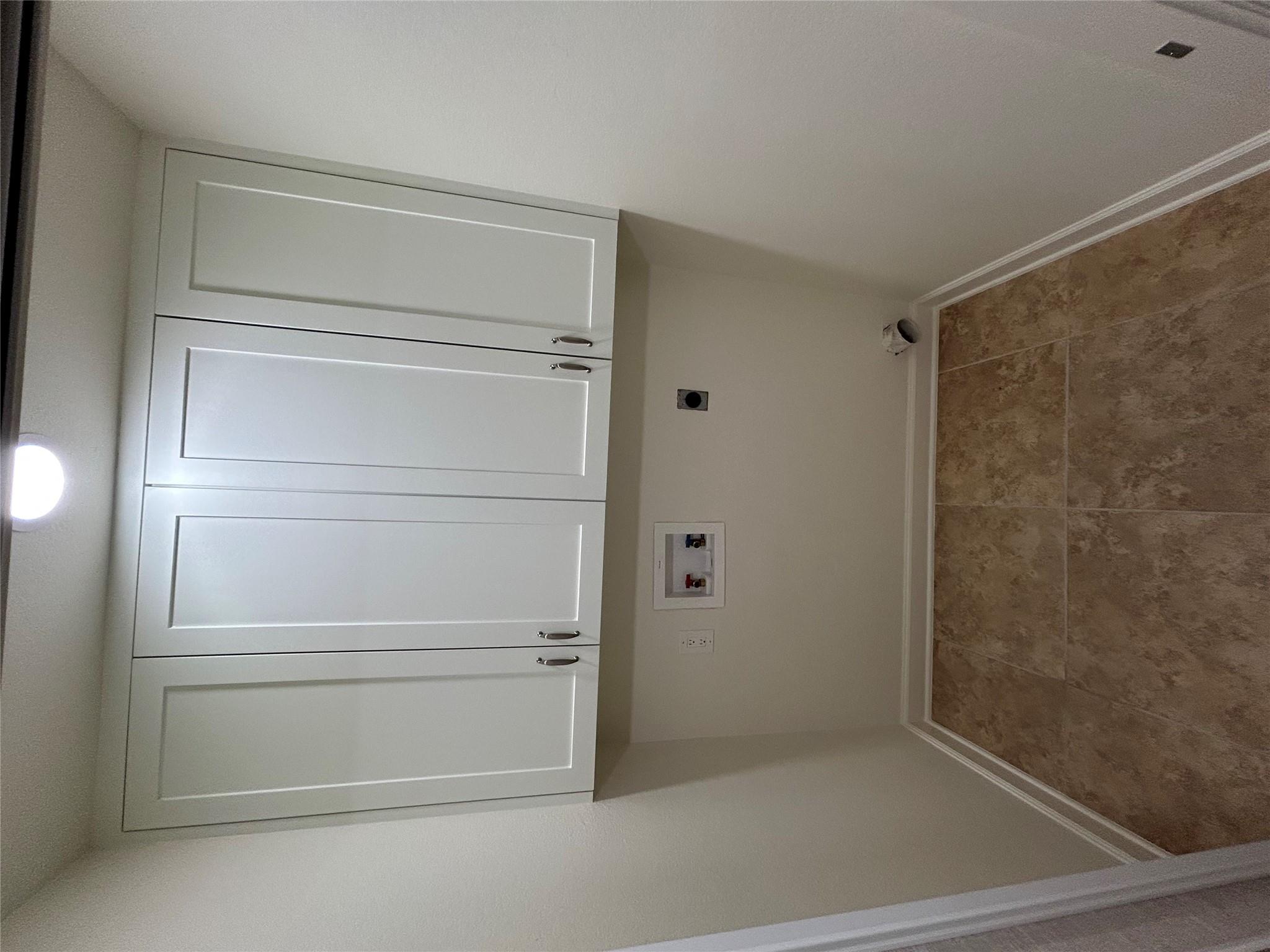 100 Bay Point Dr # 7, Horseshoe Bay, TX 78657