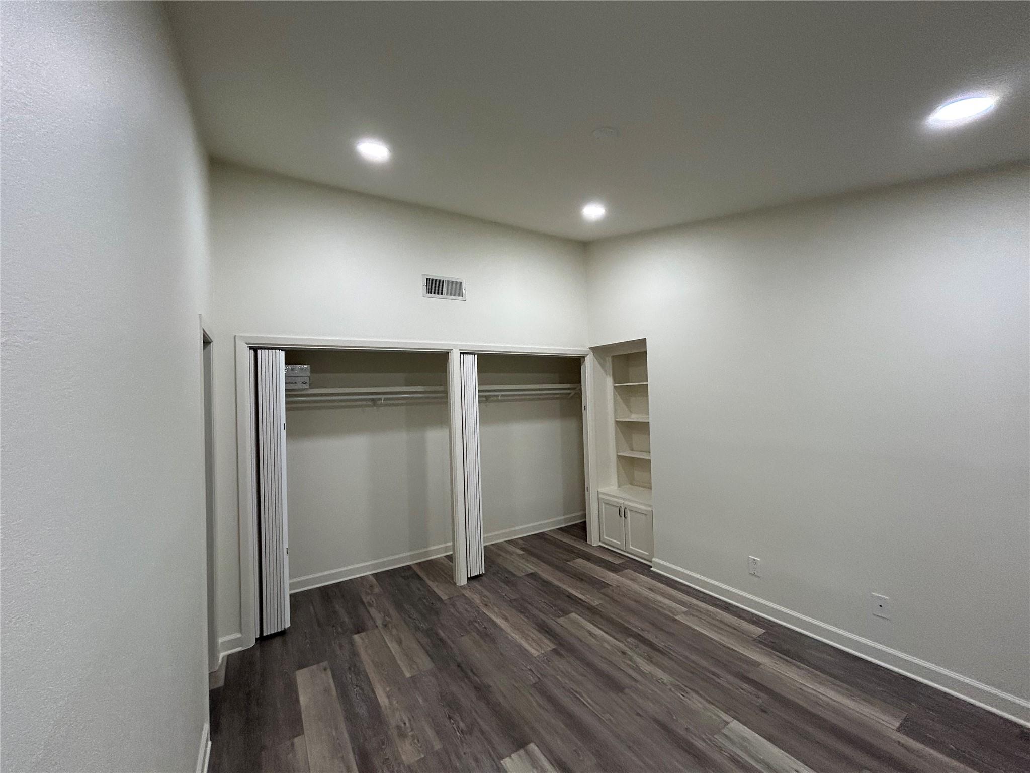 100 Bay Point Dr # 7, Horseshoe Bay, TX 78657