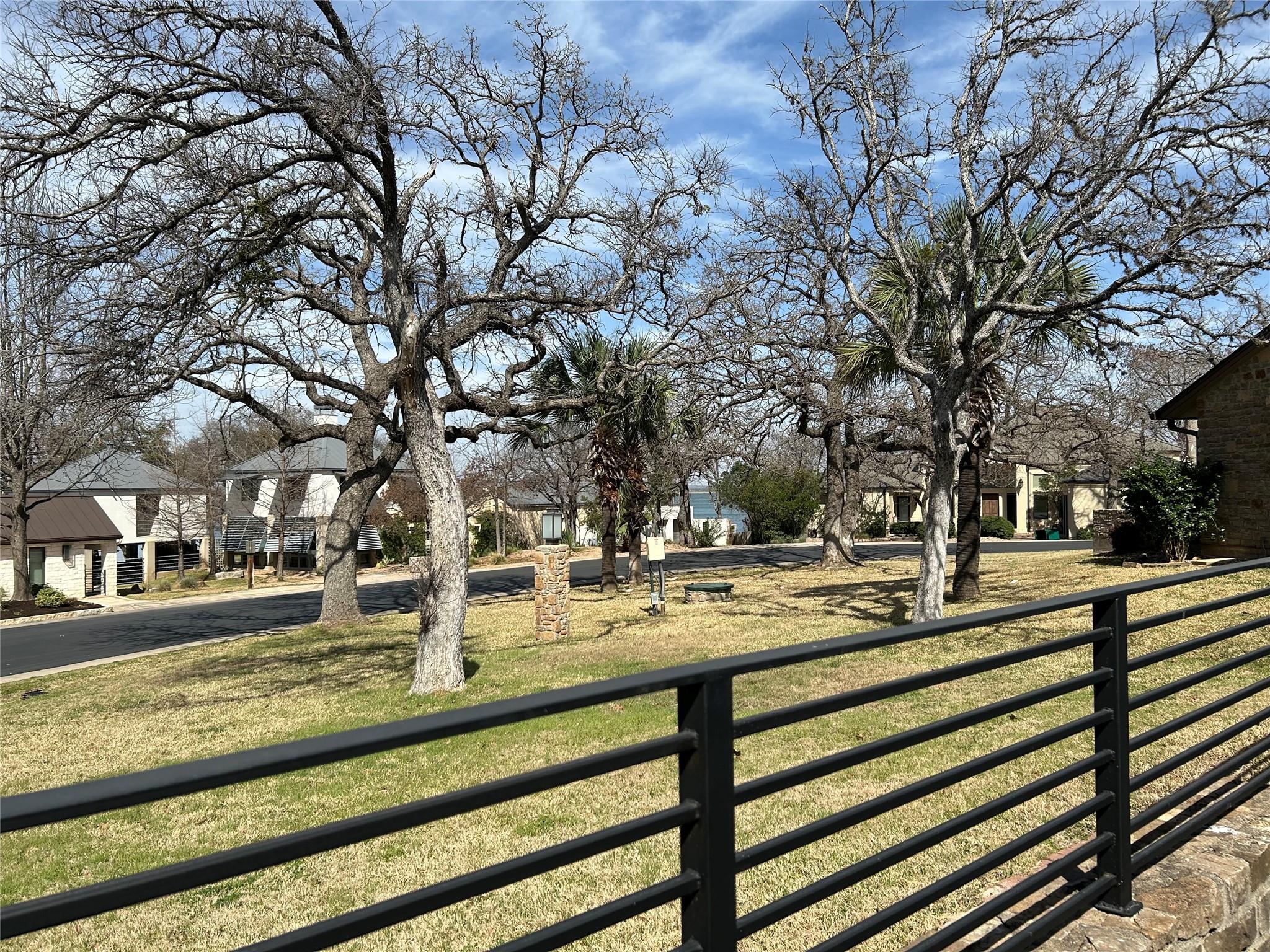 100 Bay Point Dr # 7, Horseshoe Bay, TX 78657