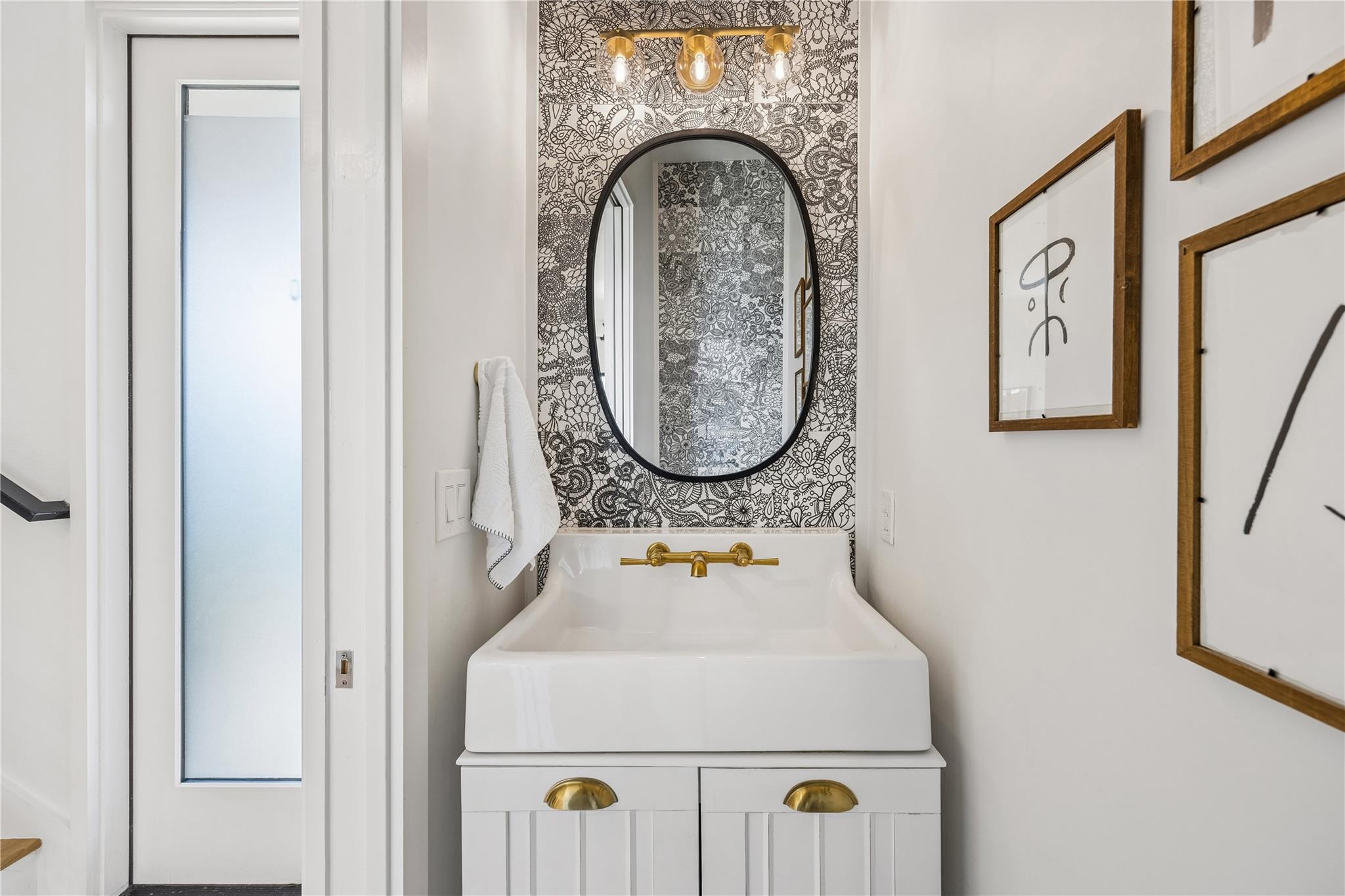 1718 Valeria St, Austin, TX 78704