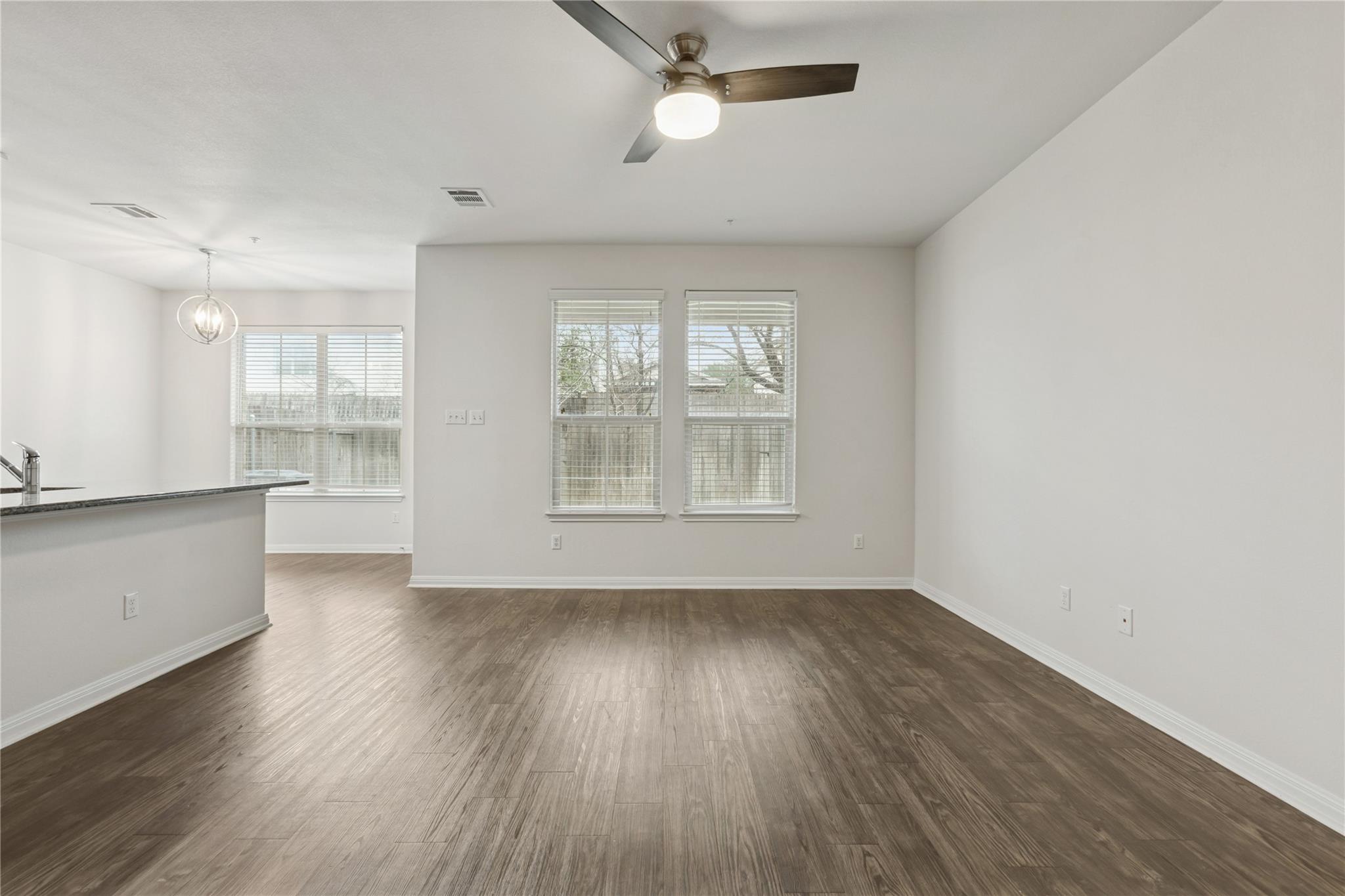 1200 S 10th St # 1003, Pflugerville, TX 78660