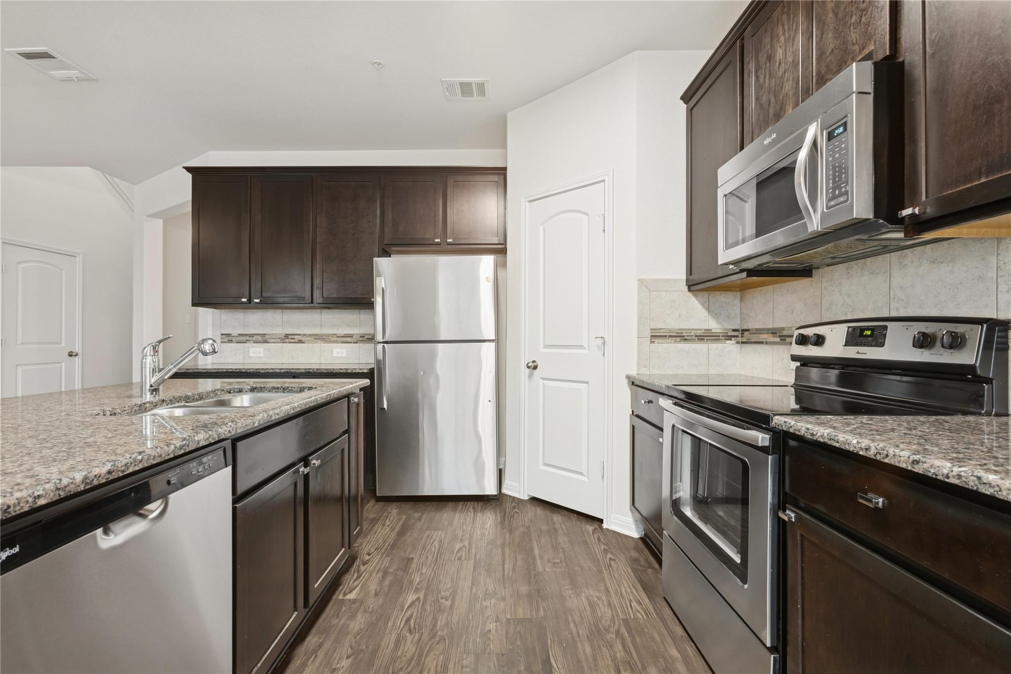 1200 S 10th St # 1003, Pflugerville, TX 78660