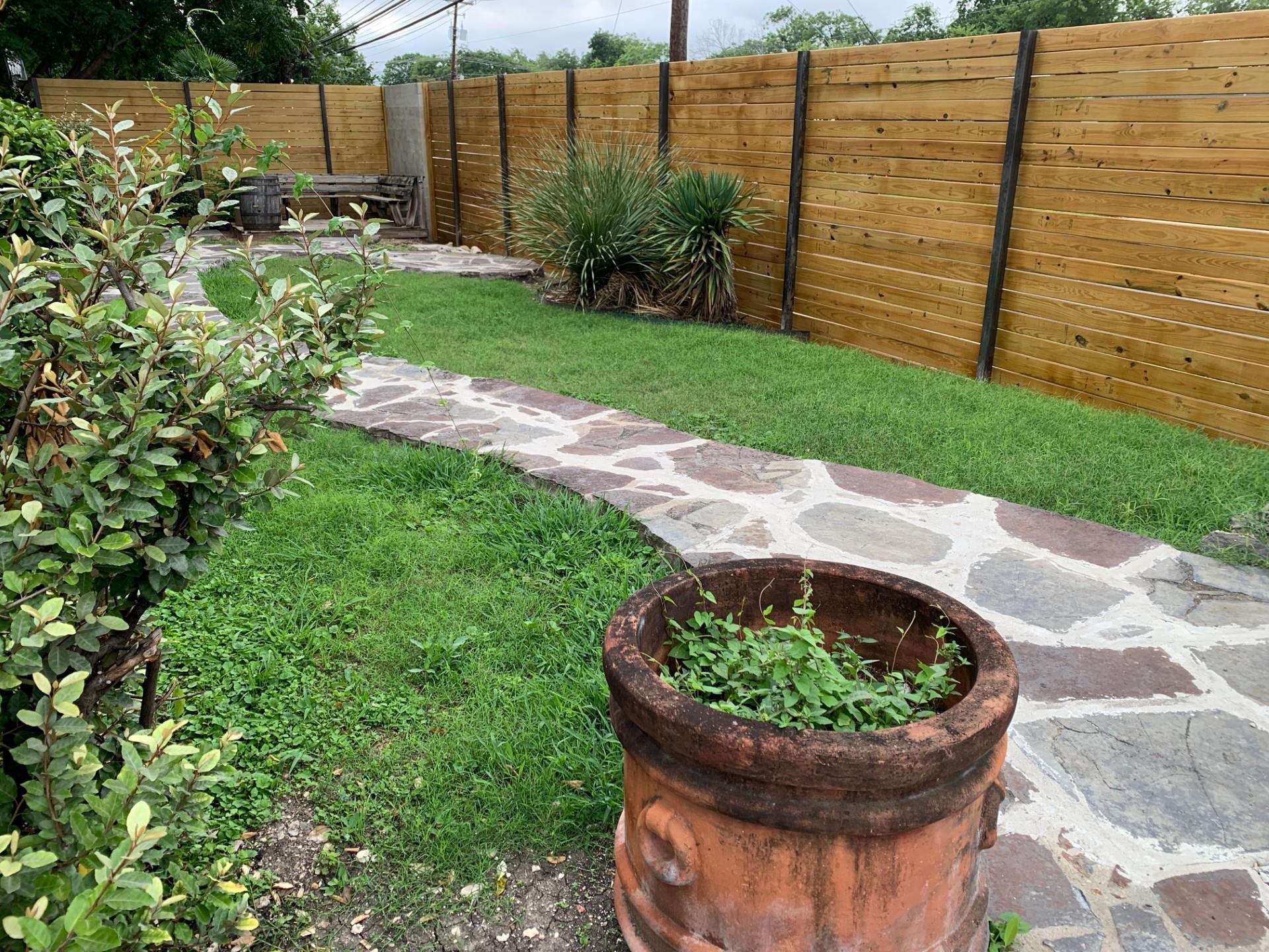 2710 S 1st St # 206, Austin, TX 78704