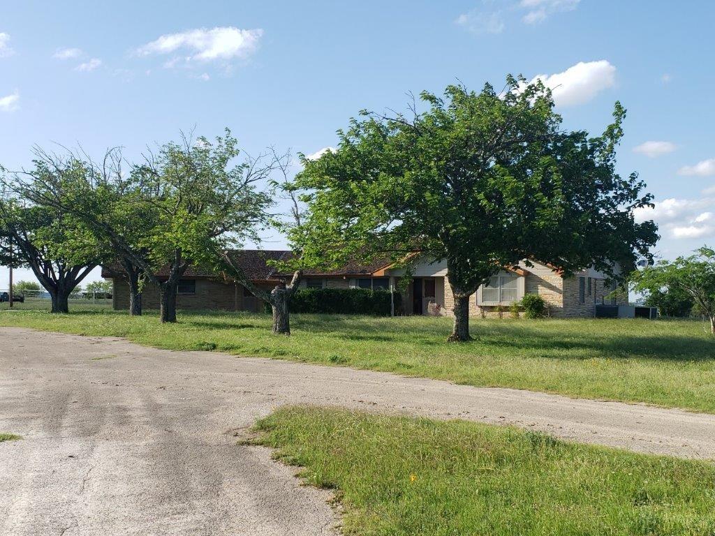 7947 County Road 1255, Lampasas, TX 76550