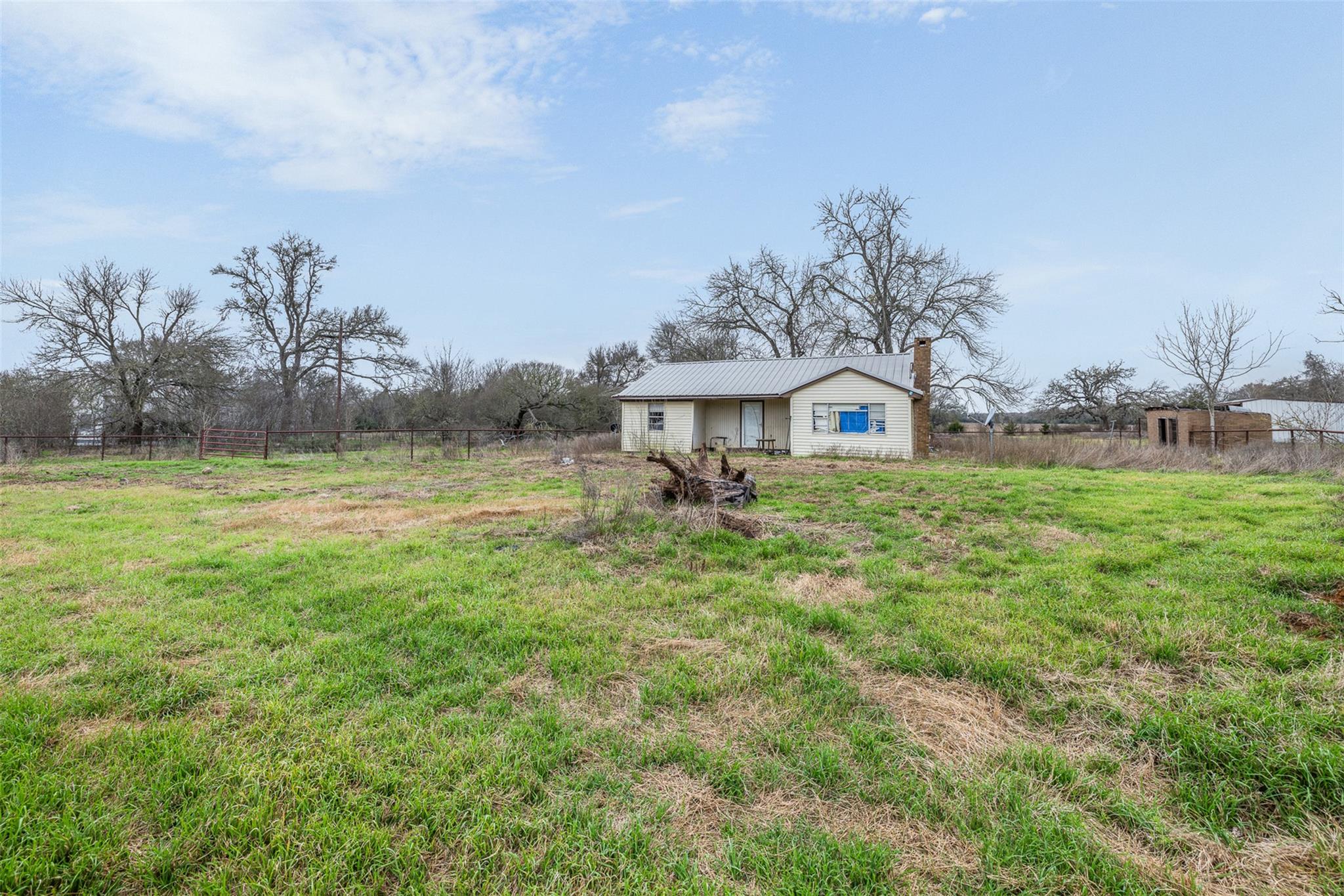 210 Post Oak St, Caldwell, TX 77836