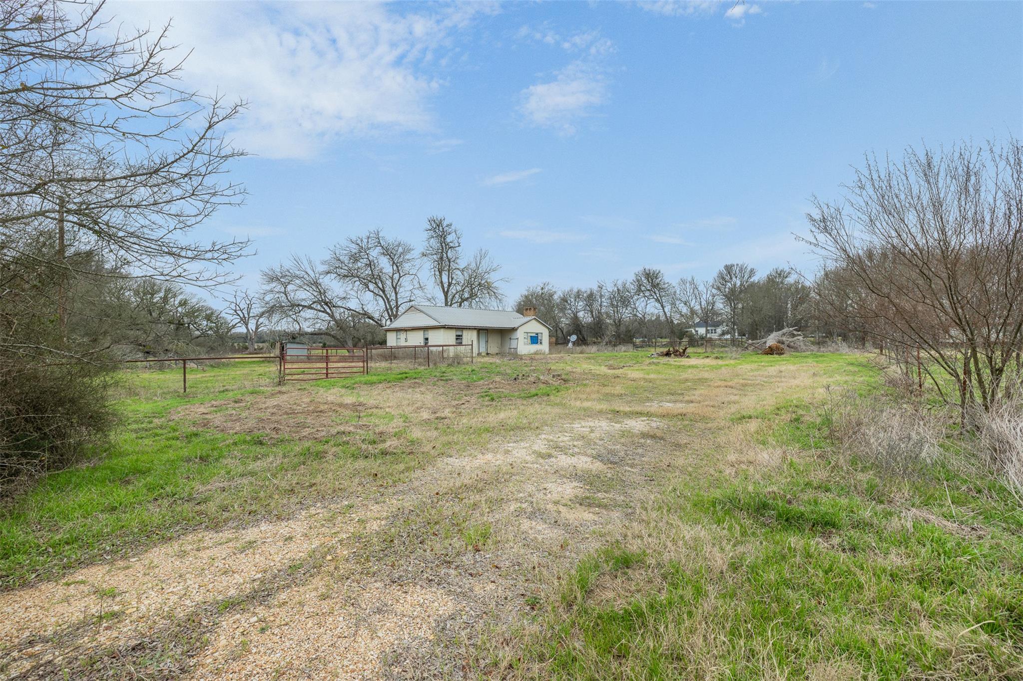210 Post Oak St, Caldwell, TX 77836