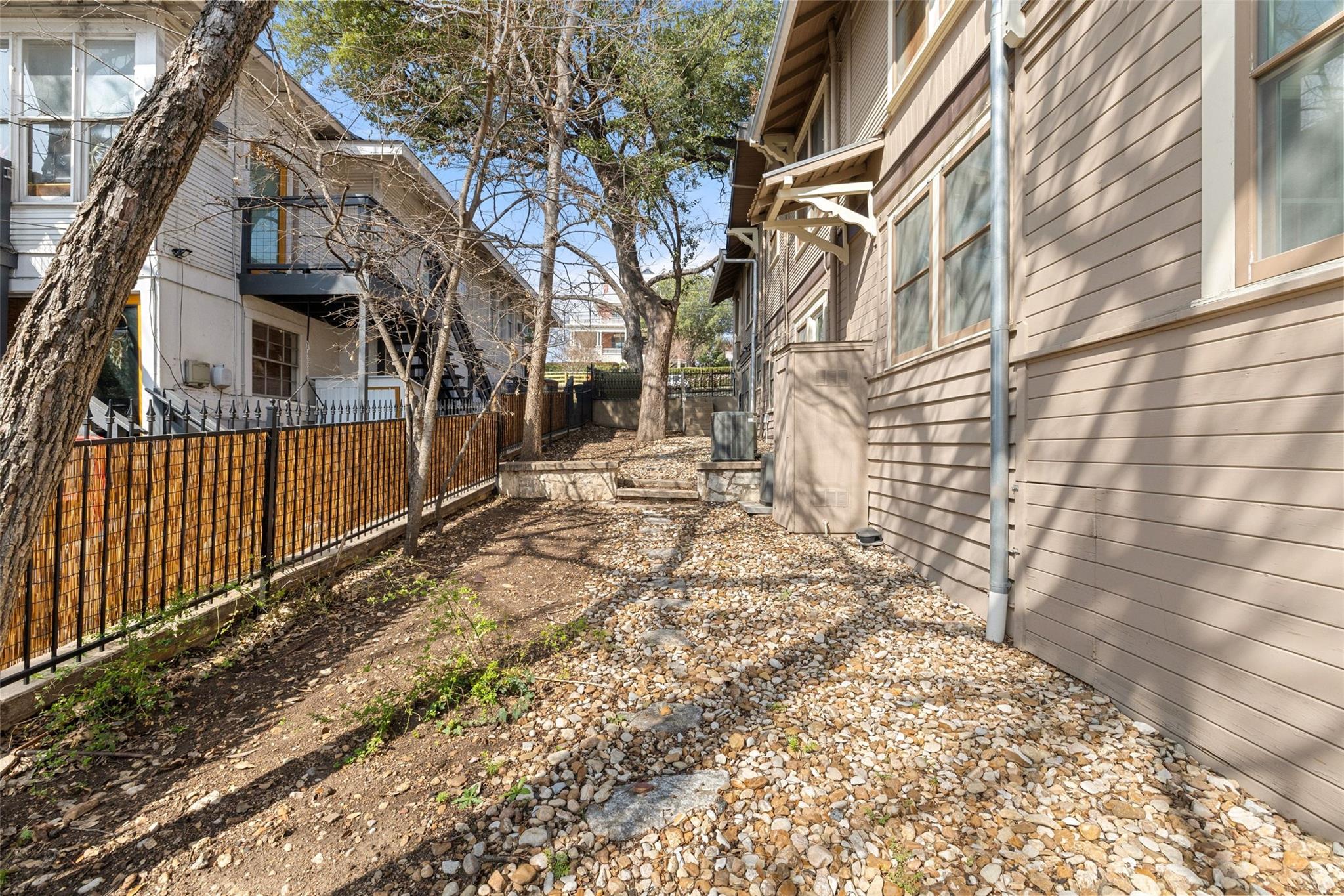 613 Baylor St, Austin, TX 78703