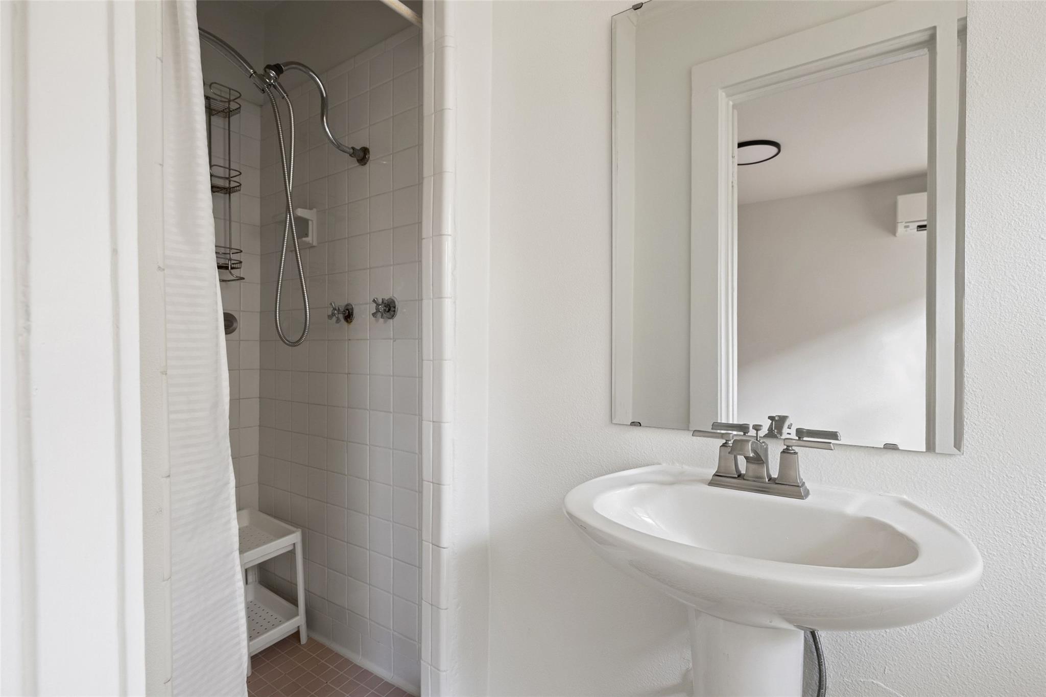 613 Baylor St, Austin, TX 78703