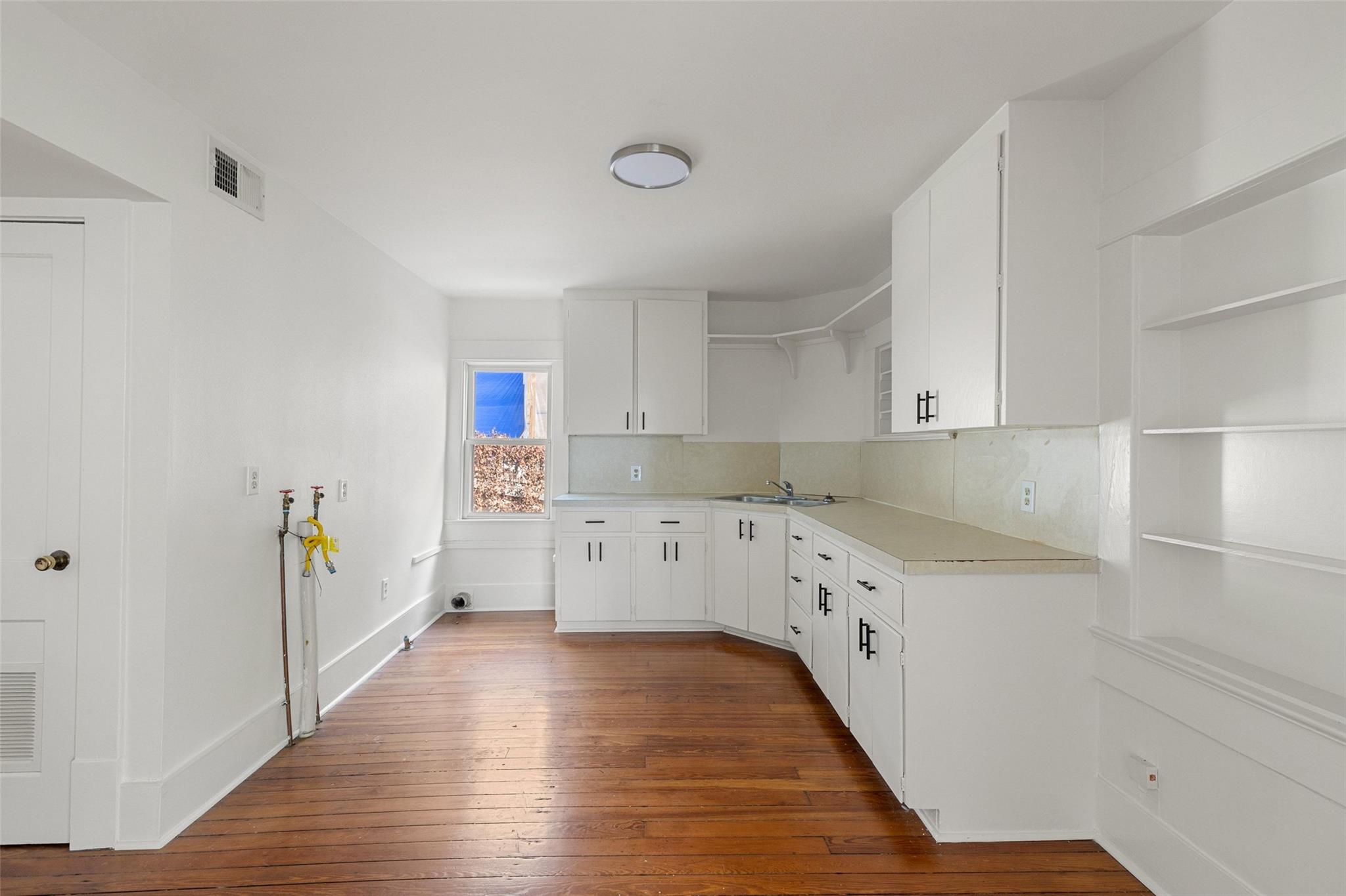 613 Baylor St, Austin, TX 78703