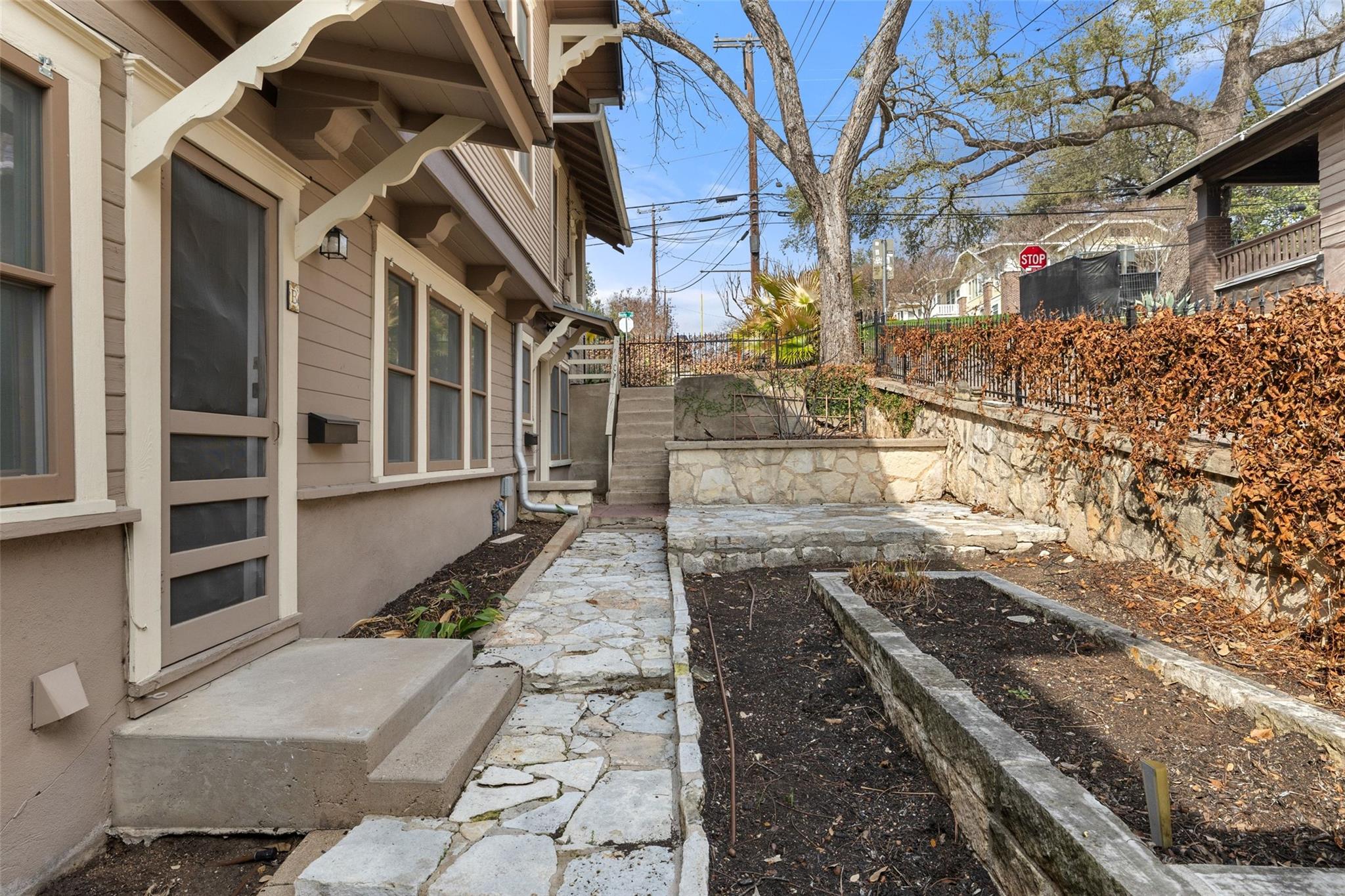 613 Baylor St, Austin, TX 78703