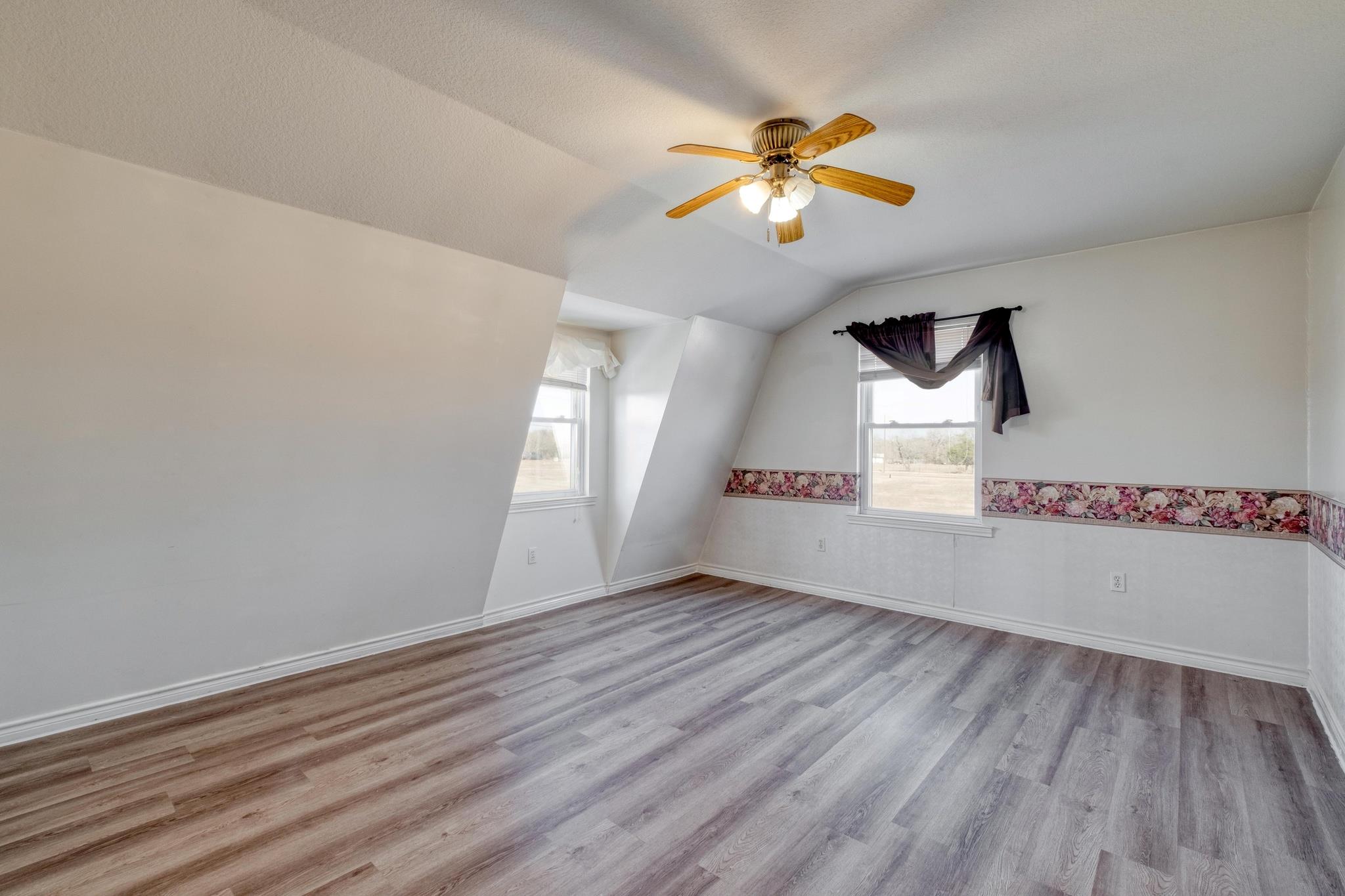 829 State Highway 21 Highway W, Cedar Creek, TX 78612