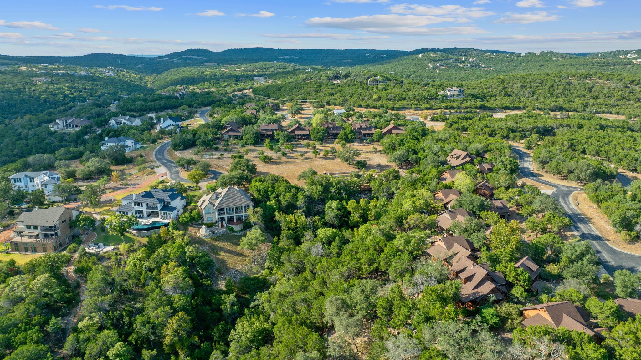 7201 Getaway Dr, Jonestown, TX 78645