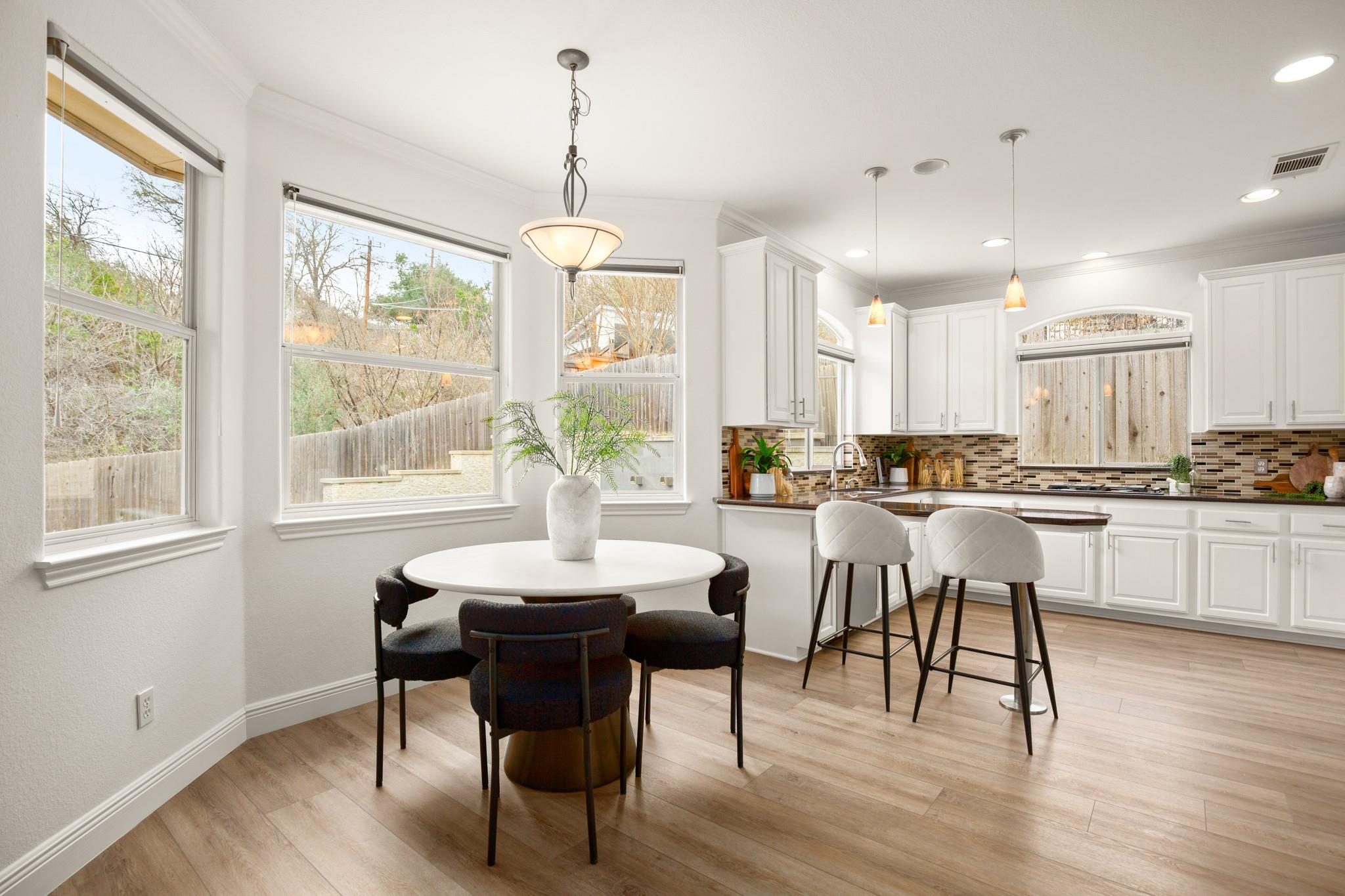 6702 WINNIPEG Cv, Austin, TX 78759