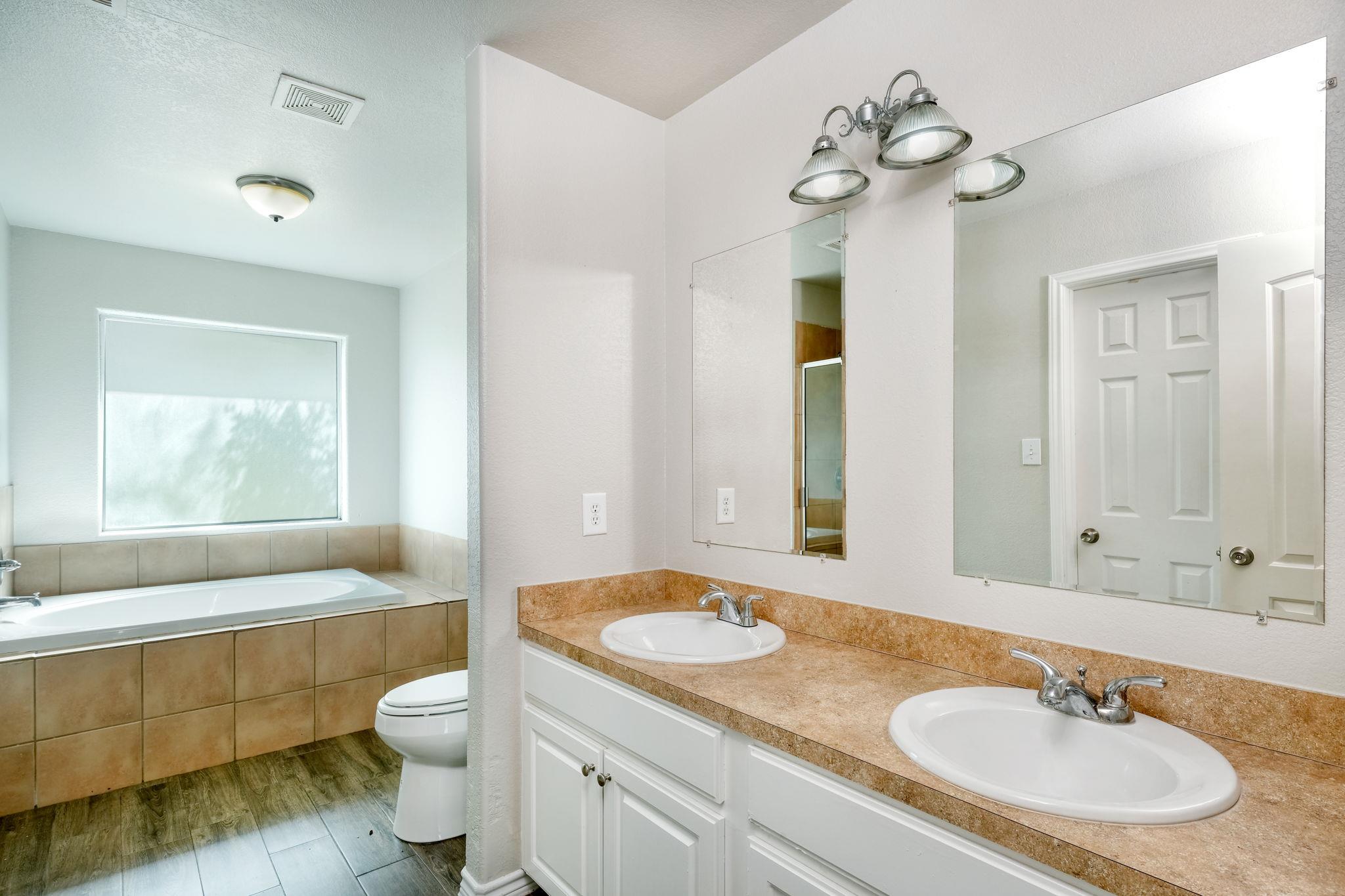 109 Castleberry Ct, Bertram, TX 78605