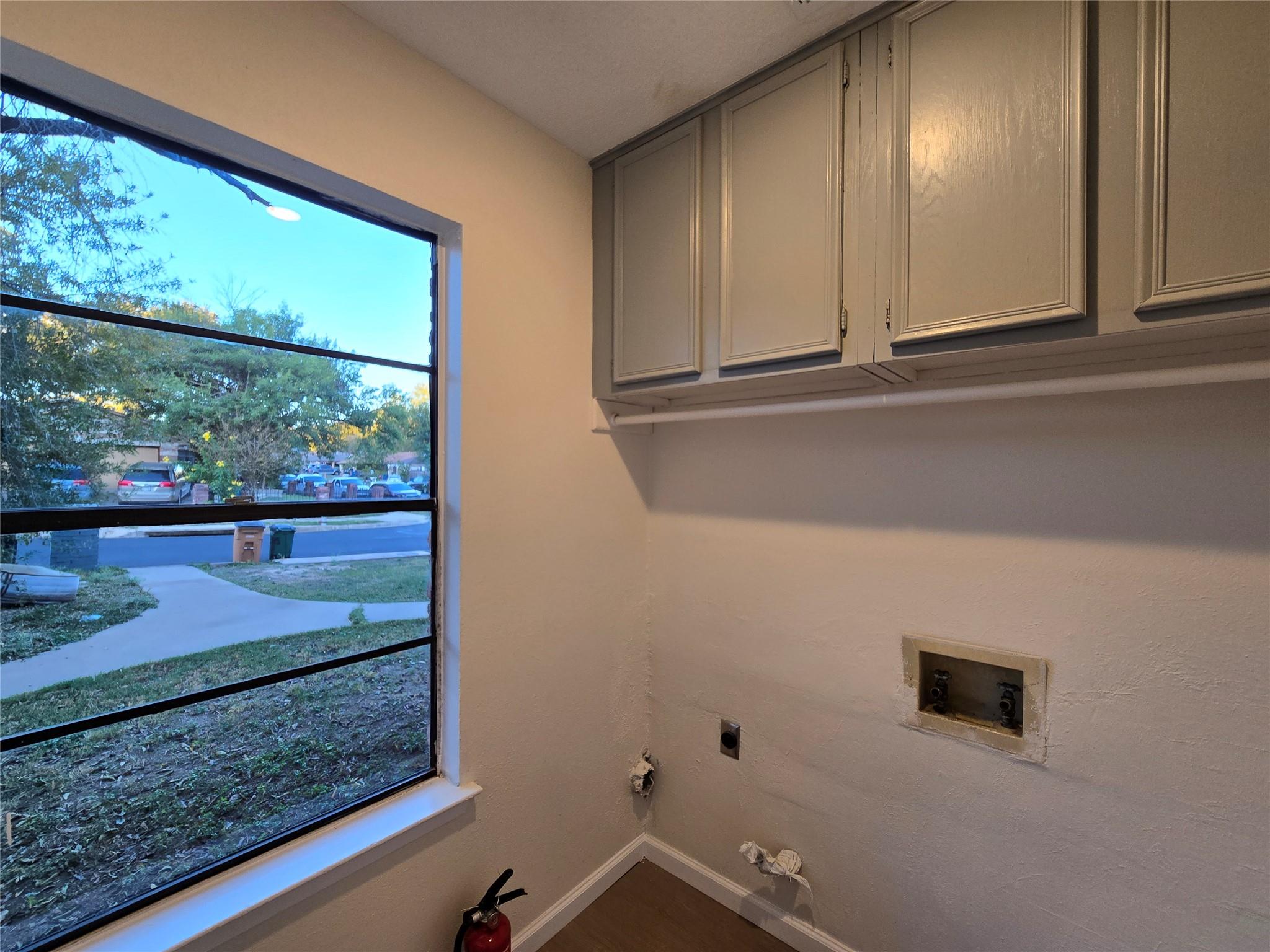 1305 Dobie Dr # A, Austin, TX 78753