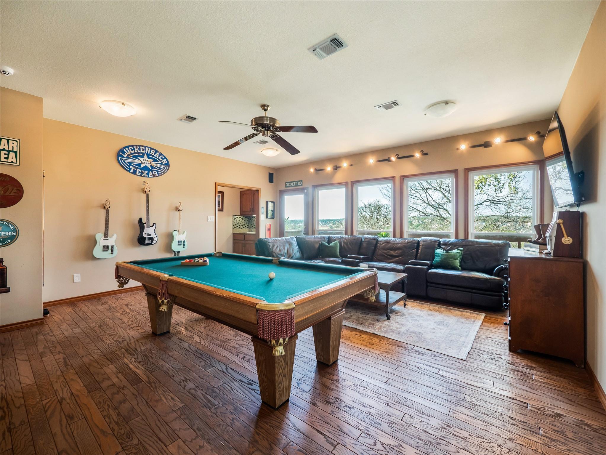 302 S Ridge Cir, Georgetown, TX 78628