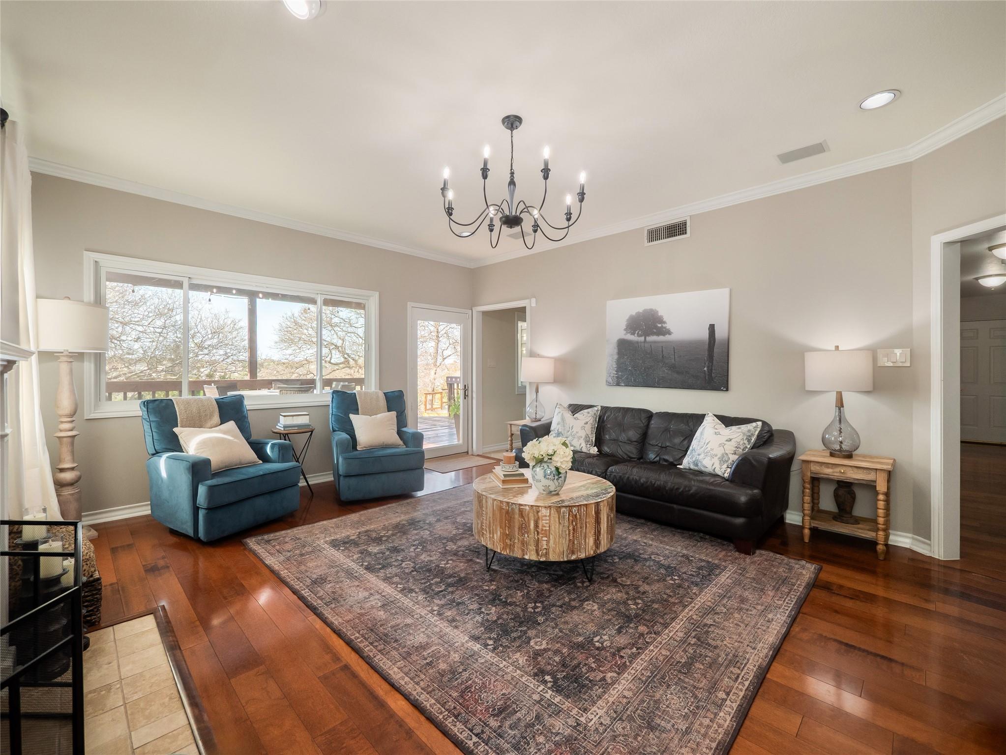 302 S Ridge Cir, Georgetown, TX 78628