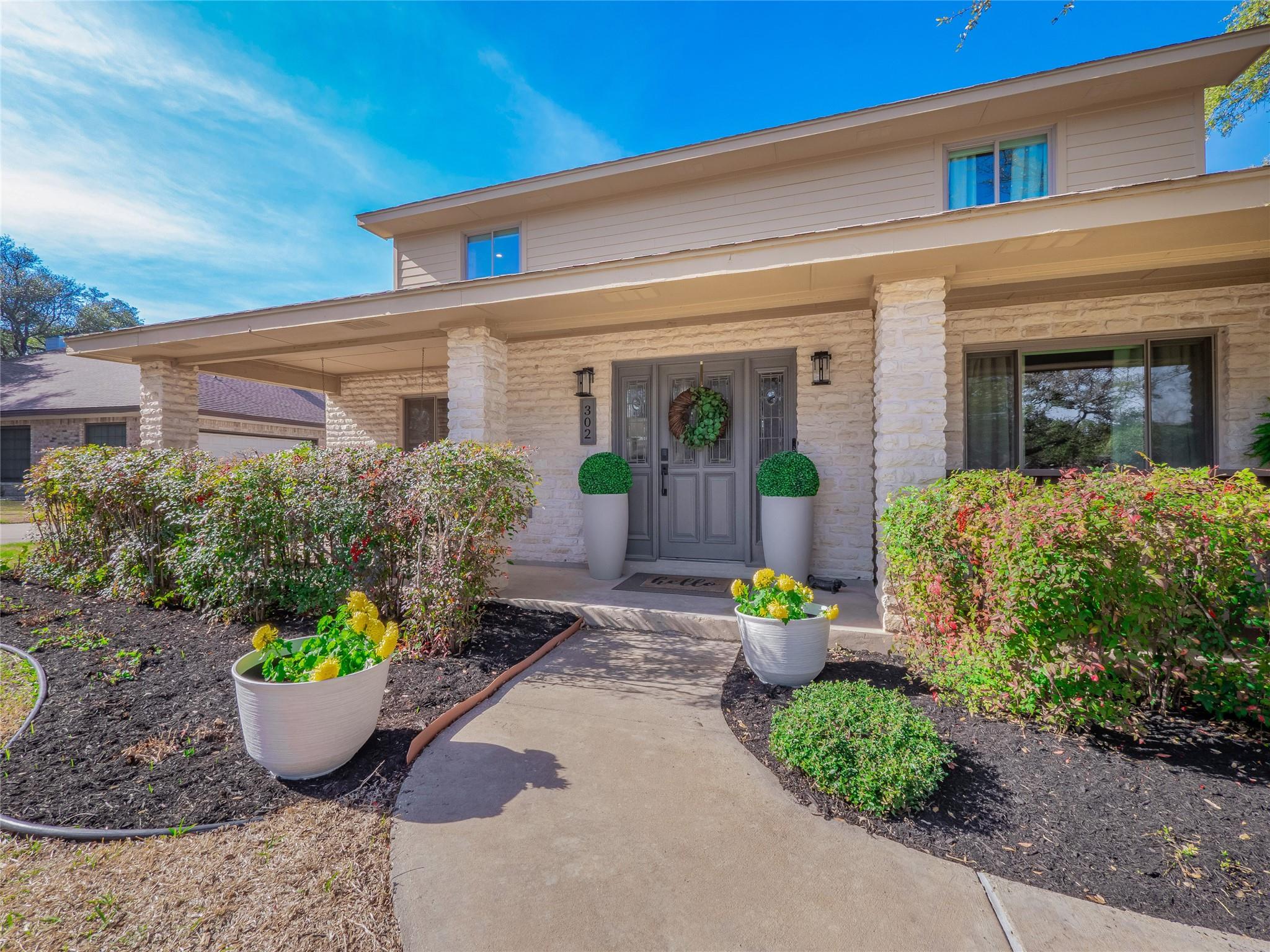 302 S Ridge Cir, Georgetown, TX 78628